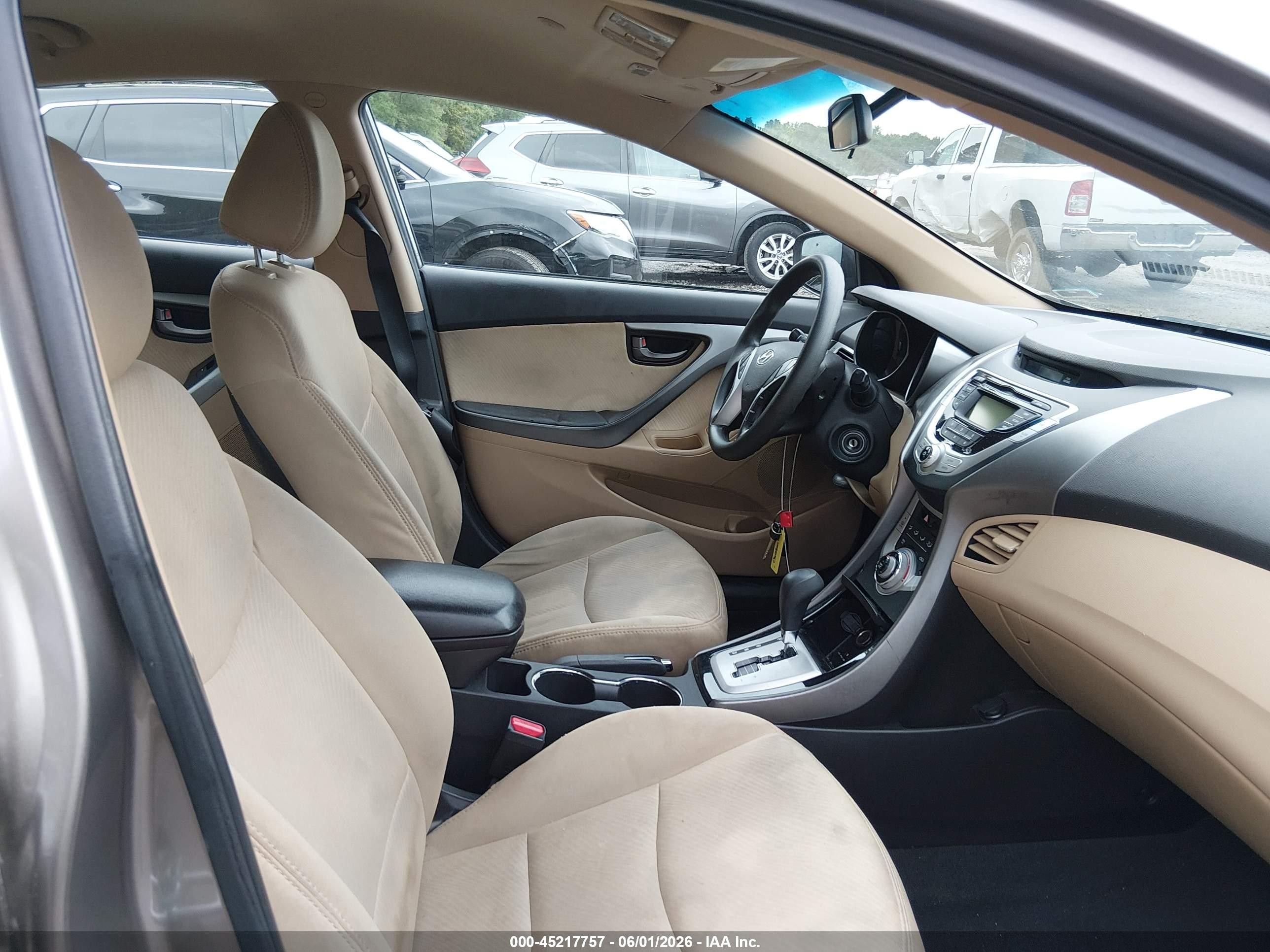 2012 Hyundai Elantra Gls Бежевый vin: 5NPDH4AE6CH097403