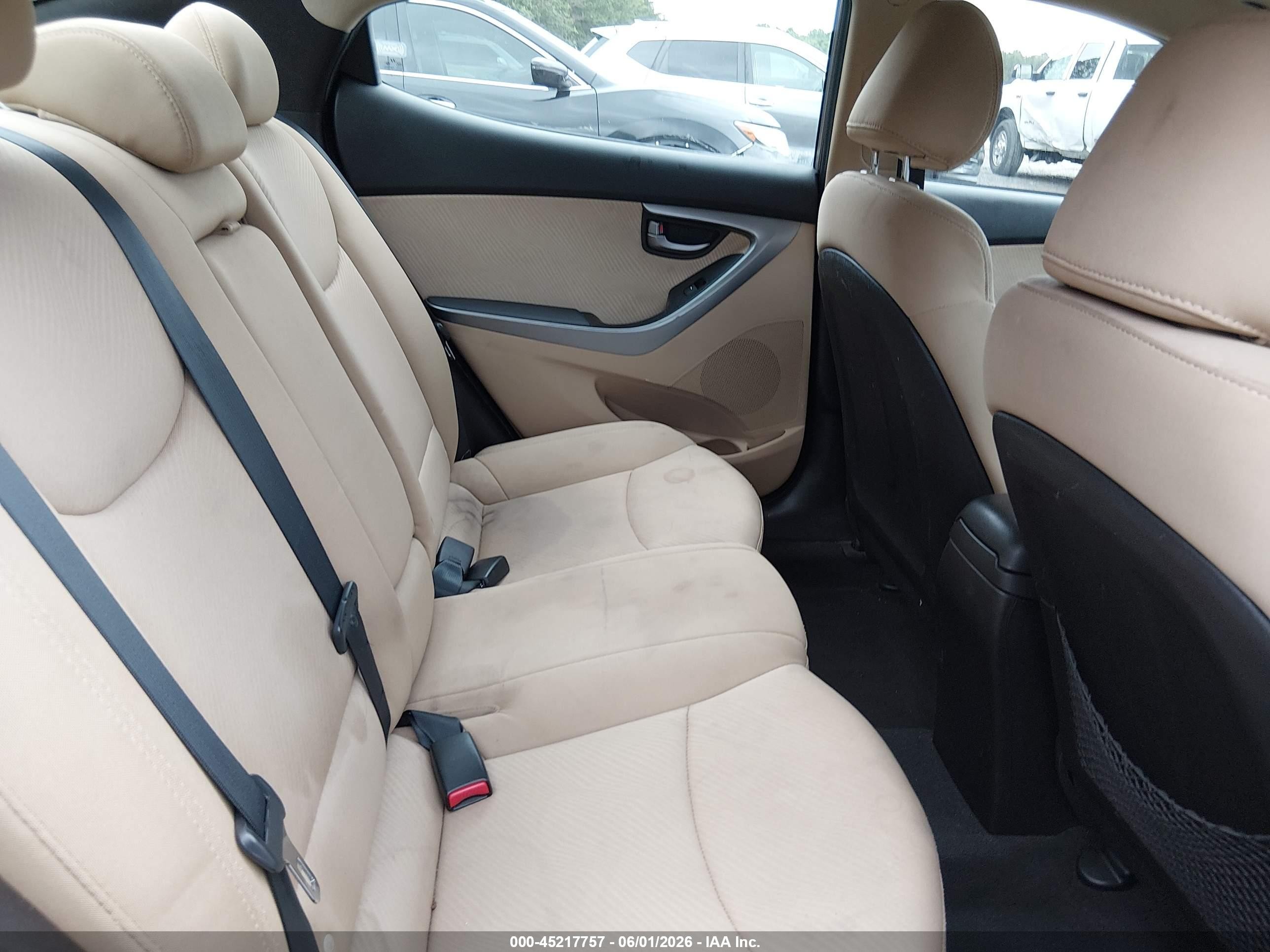 2012 Hyundai Elantra Gls Бежевый vin: 5NPDH4AE6CH097403