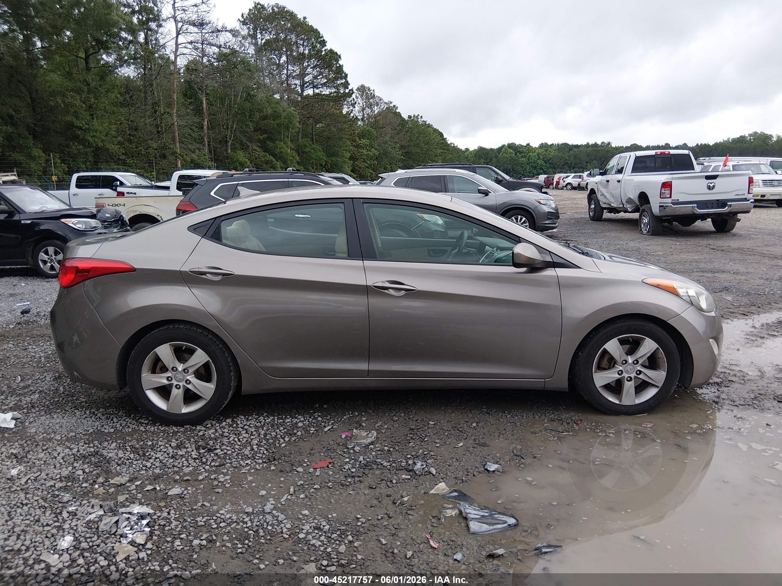 2012 Hyundai Elantra Gls Бежевый vin: 5NPDH4AE6CH097403