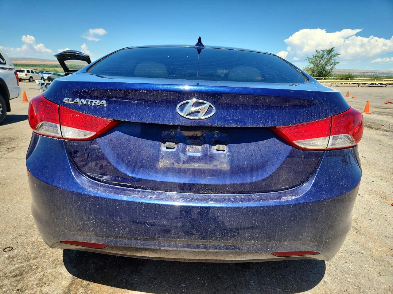 2012 Hyundai Elantra Gls Blue vin: 5NPDH4AE6CH105421