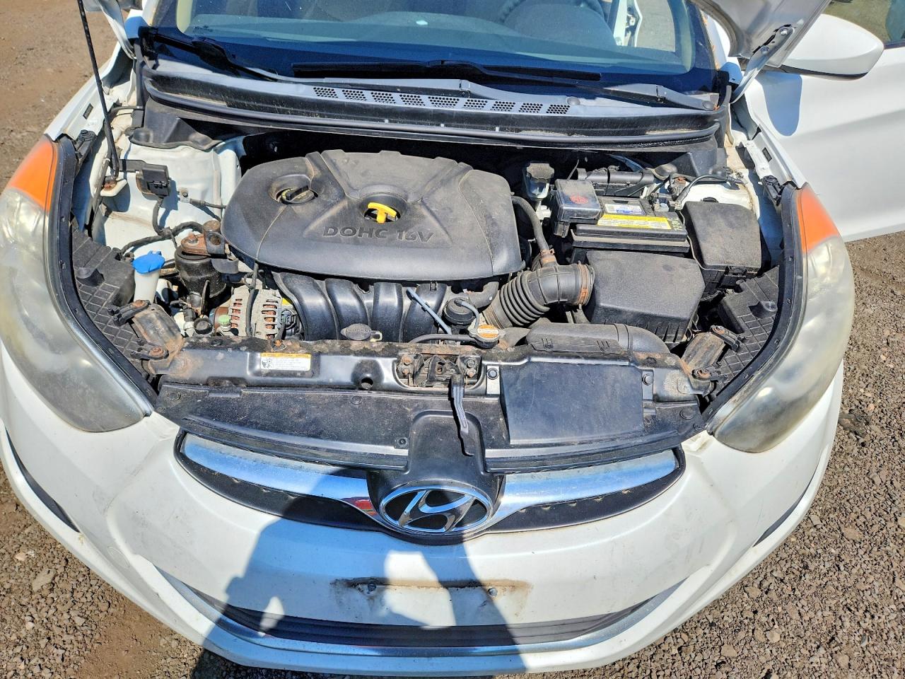 2012 Hyundai Elantra Gls White vin: 5NPDH4AE6CH116158