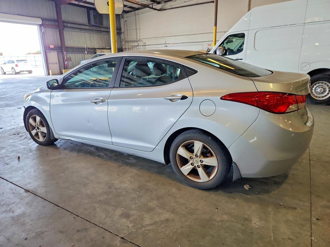 2012 Hyundai Elantra Gls Серебряный vin: 5NPDH4AE6CH127211