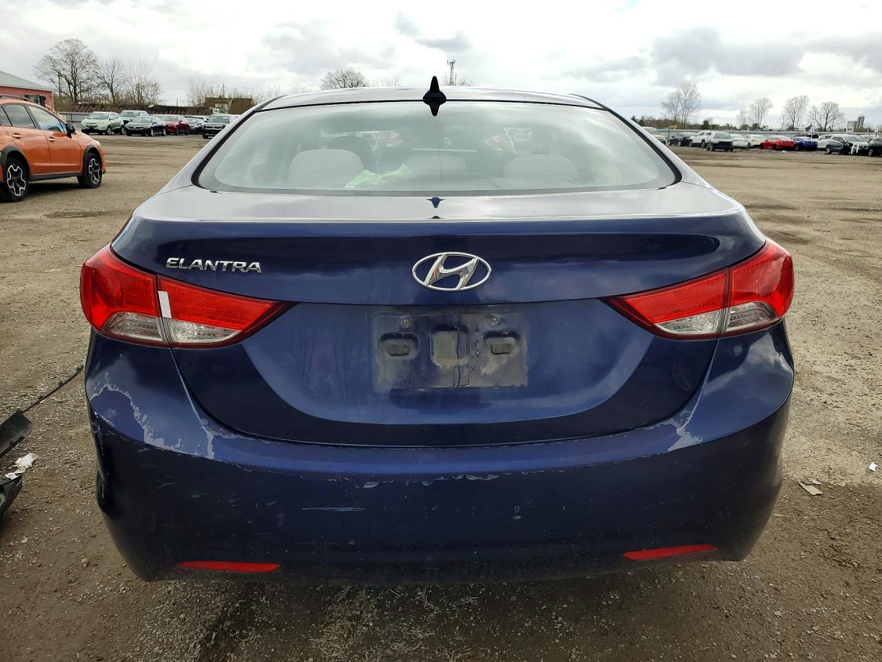 2012 Hyundai Elantra Gls Blue vin: 5NPDH4AE6CH133493