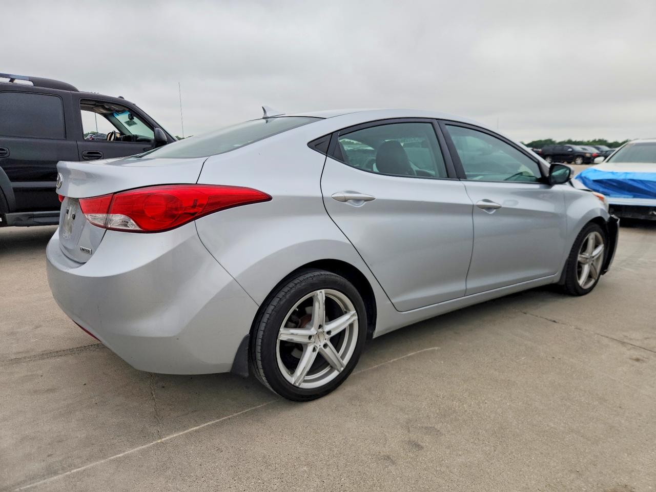 2012 Hyundai Elantra Limited Silver vin: 5NPDH4AE6CH136085