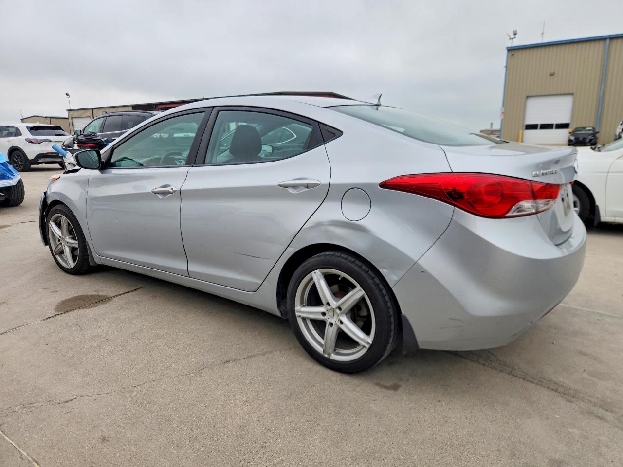 2012 Hyundai Elantra Limited Silver vin: 5NPDH4AE6CH136085