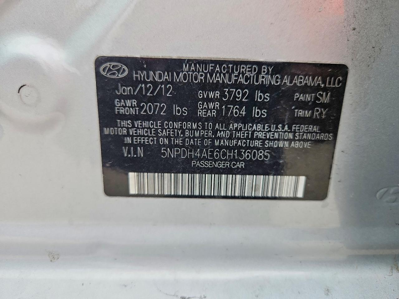 2012 Hyundai Elantra Limited Silver vin: 5NPDH4AE6CH136085