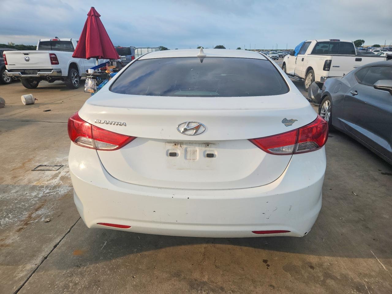2012 Hyundai Elantra Gls White vin: 5NPDH4AE6CH138466