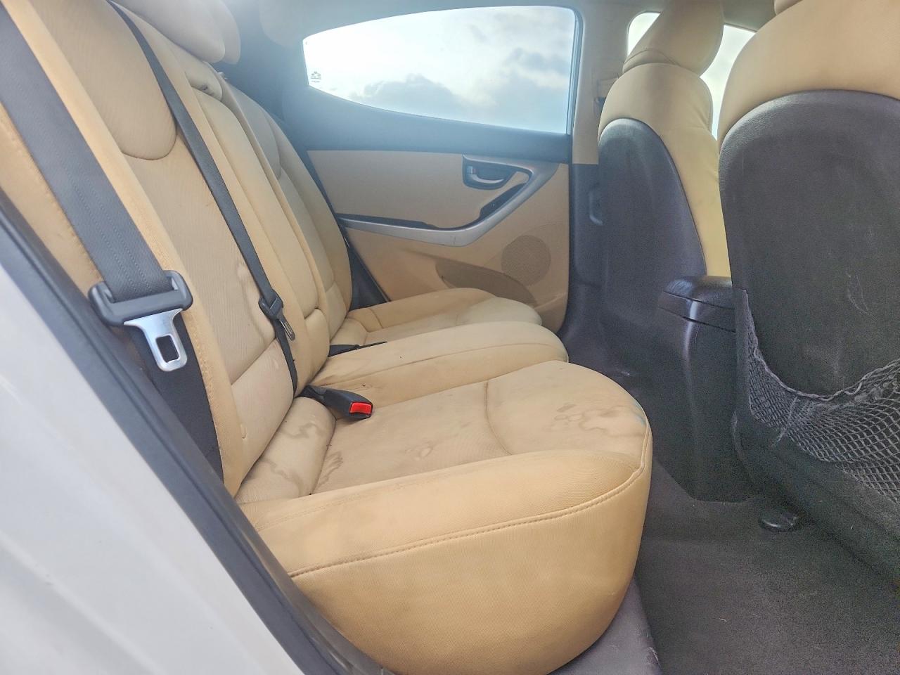 2012 Hyundai Elantra Gls White vin: 5NPDH4AE6CH138466