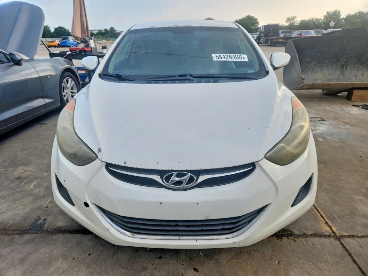 2012 Hyundai Elantra Gls White vin: 5NPDH4AE6CH138466