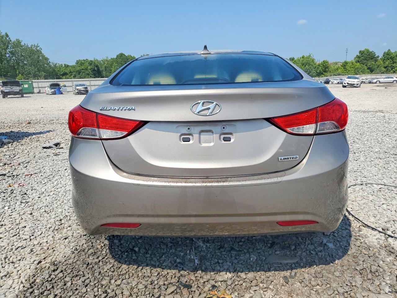 2013 Hyundai Elantra Limited Gold vin: 5NPDH4AE6DH154569