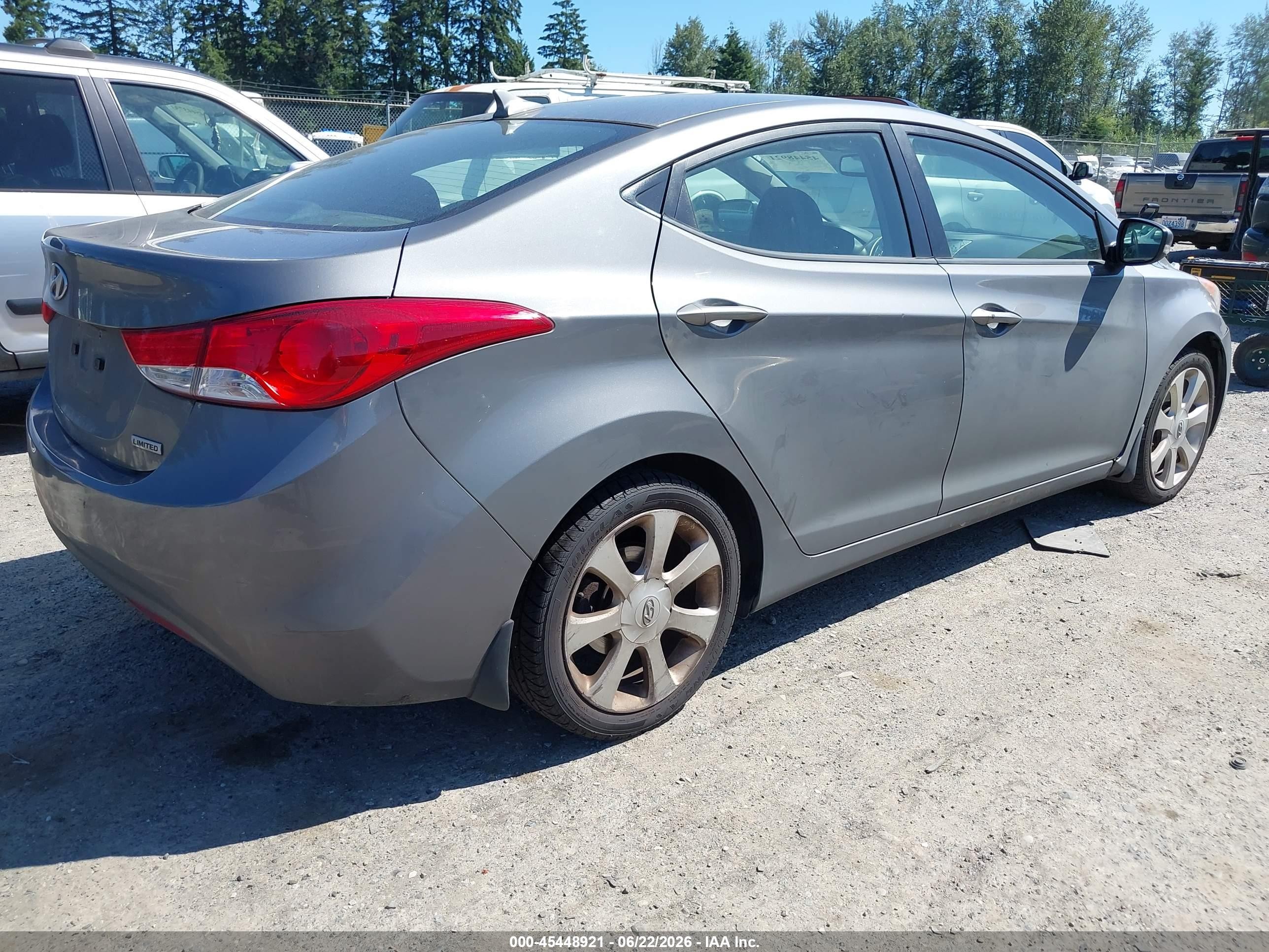 2013 Hyundai Elantra Limited Gray vin: 5NPDH4AE6DH163045