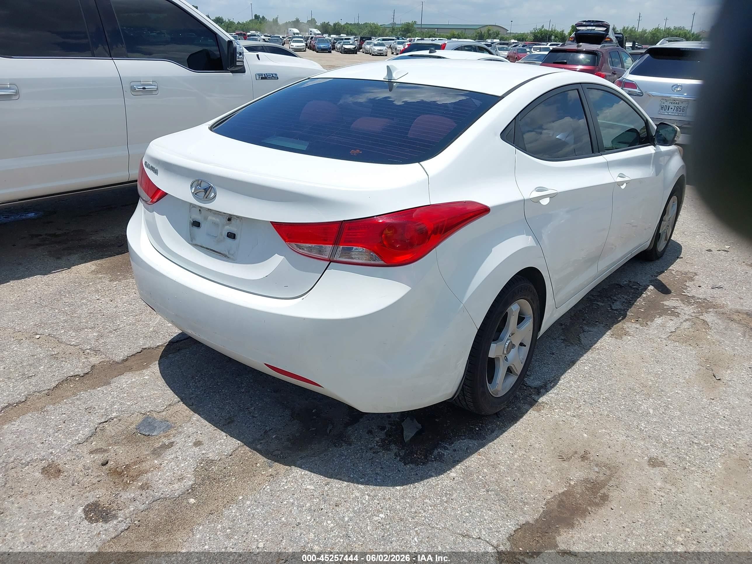 2013 Hyundai Elantra Gls Белый vin: 5NPDH4AE6DH187104