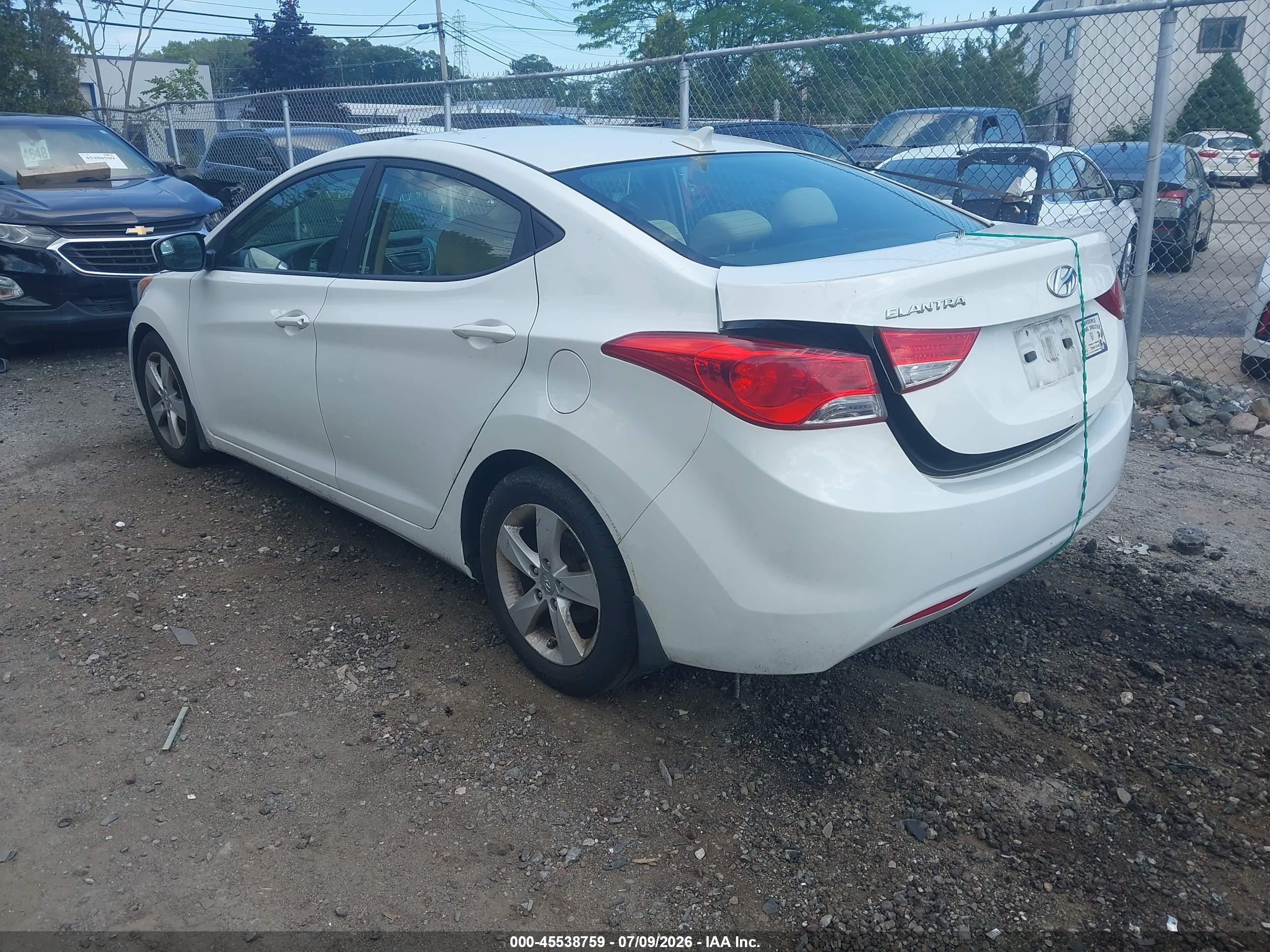 2013 Hyundai Elantra Gls White vin: 5NPDH4AE6DH201700