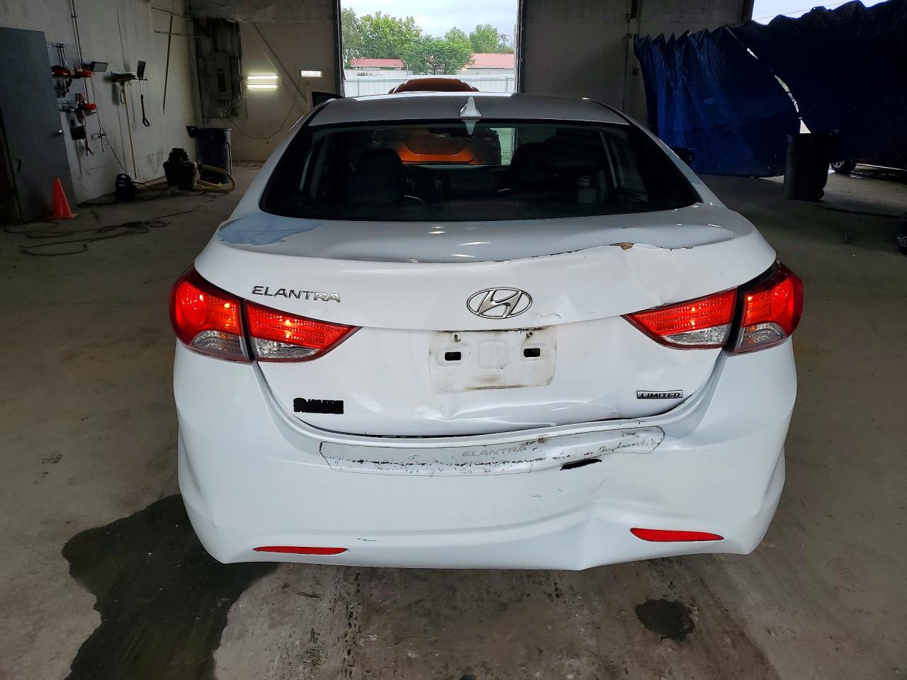 2013 Hyundai Elantra Limited White vin: 5NPDH4AE6DH211255