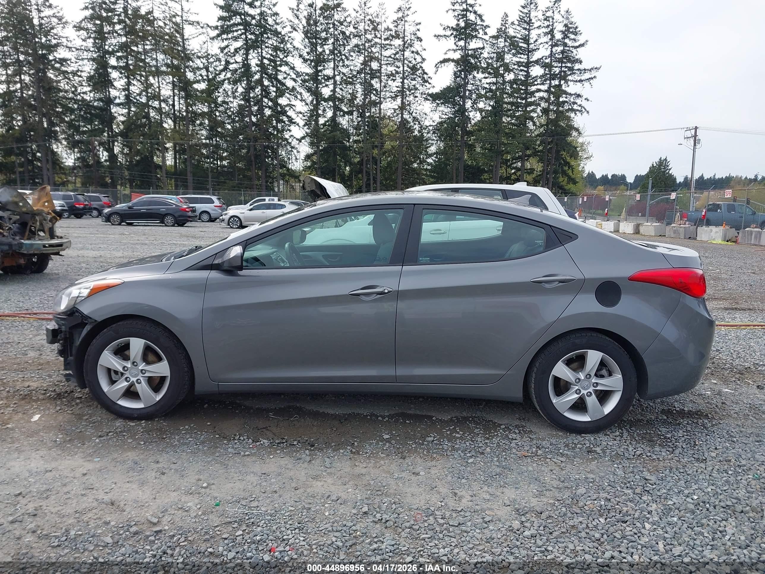 2013 Hyundai Elantra Gls Gray vin: 5NPDH4AE6DH247866