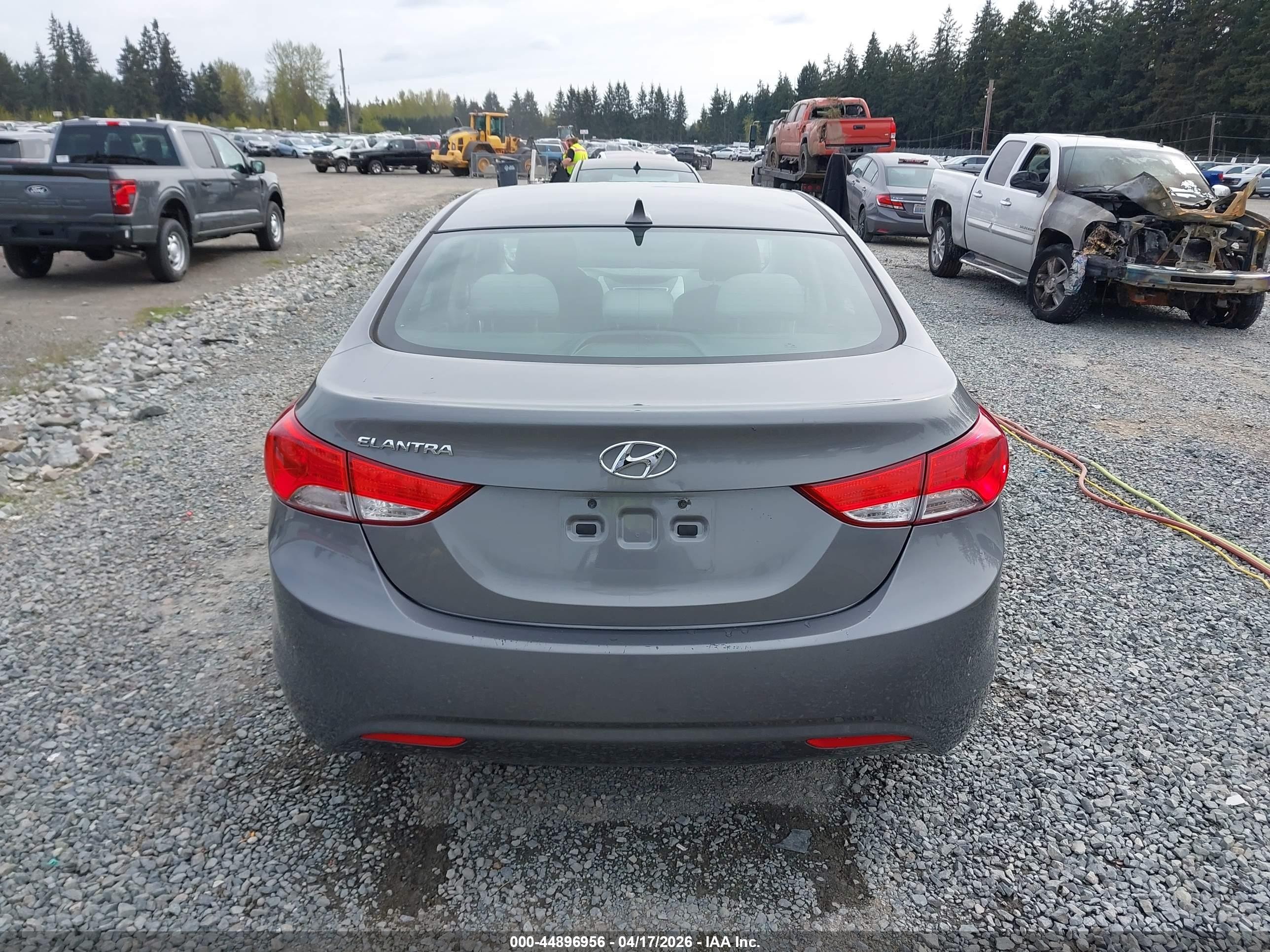 2013 Hyundai Elantra Gls Gray vin: 5NPDH4AE6DH247866