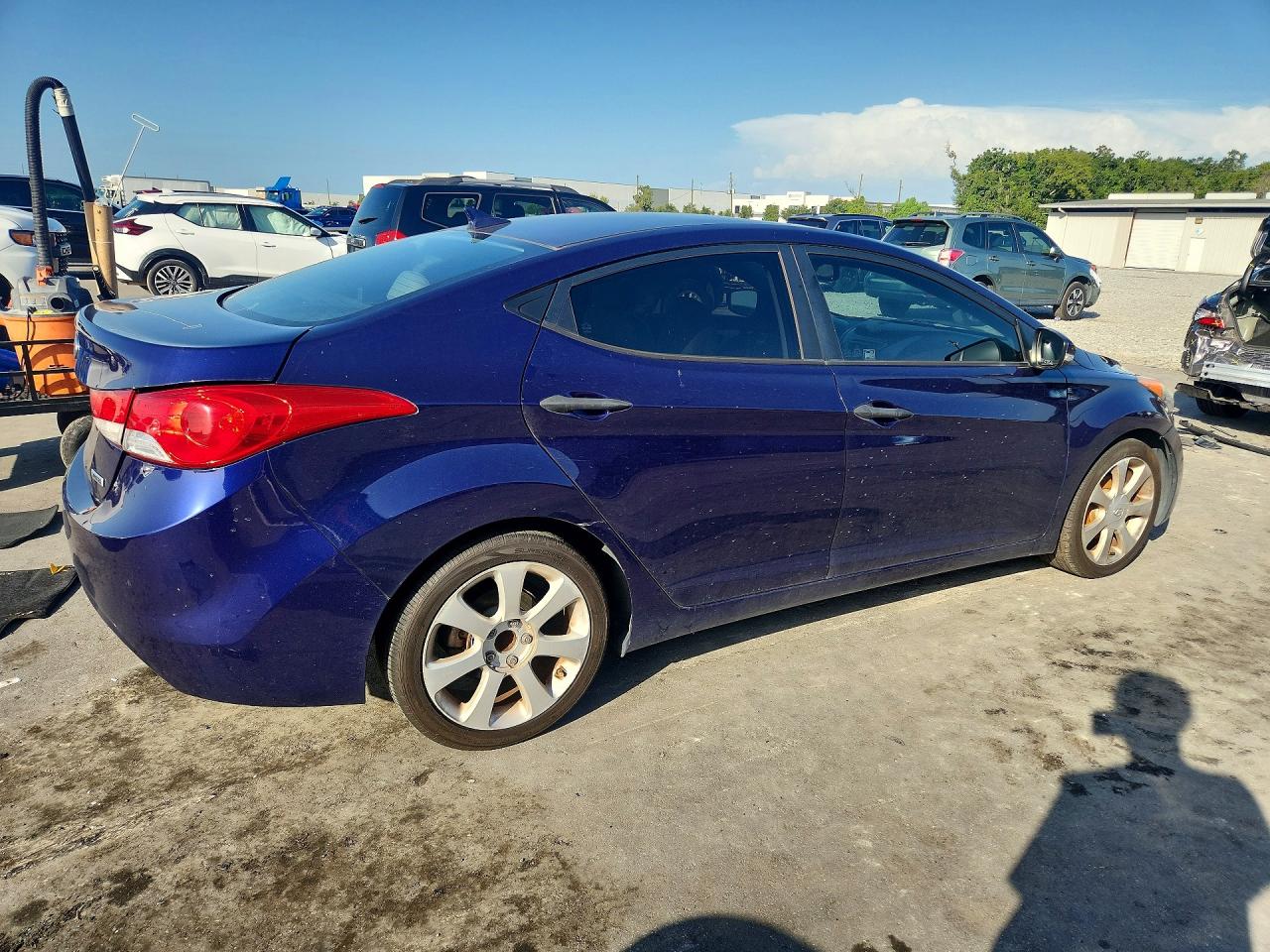 2013 Hyundai Elantra Limited Blue vin: 5NPDH4AE6DH248189