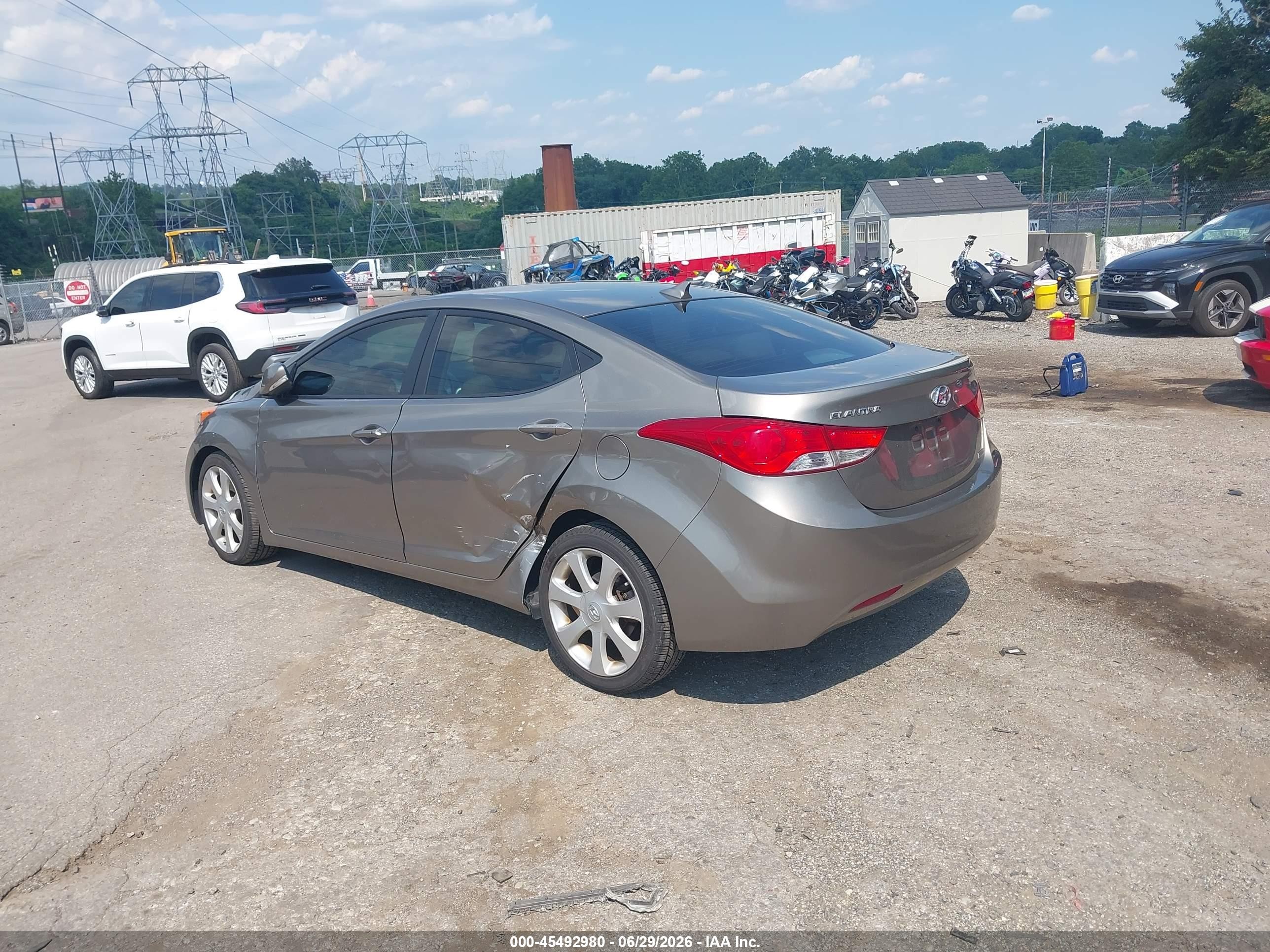2013 Hyundai Elantra Limited Tan vin: 5NPDH4AE6DH269611