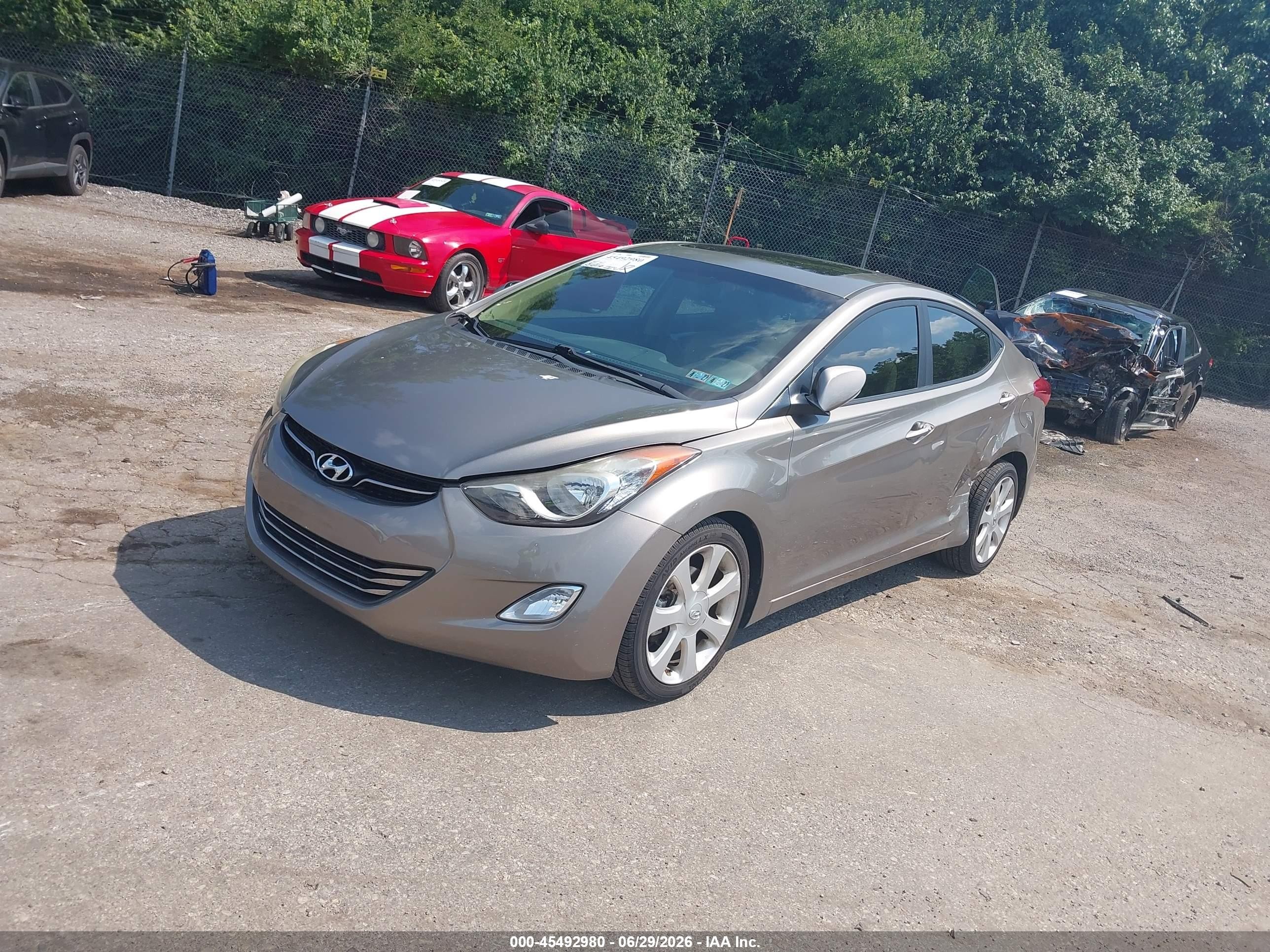 2013 Hyundai Elantra Limited Tan vin: 5NPDH4AE6DH269611
