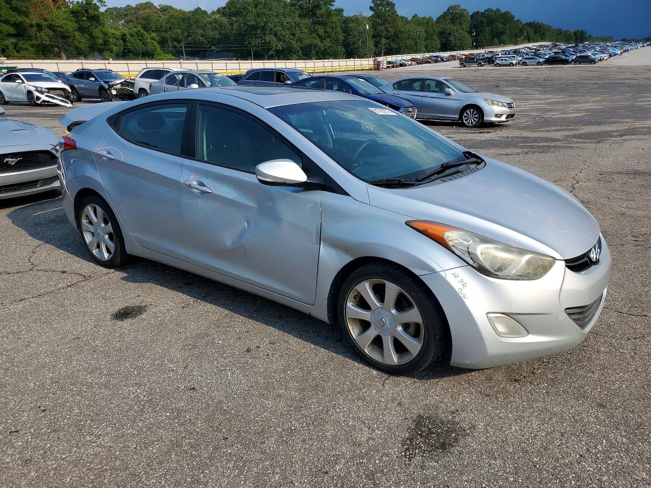 2013 Hyundai Elantra Limited Silver vin: 5NPDH4AE6DH274890