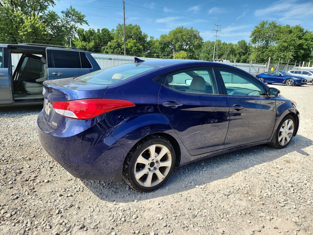 2013 Hyundai Elantra Limited Синий vin: 5NPDH4AE6DH277076