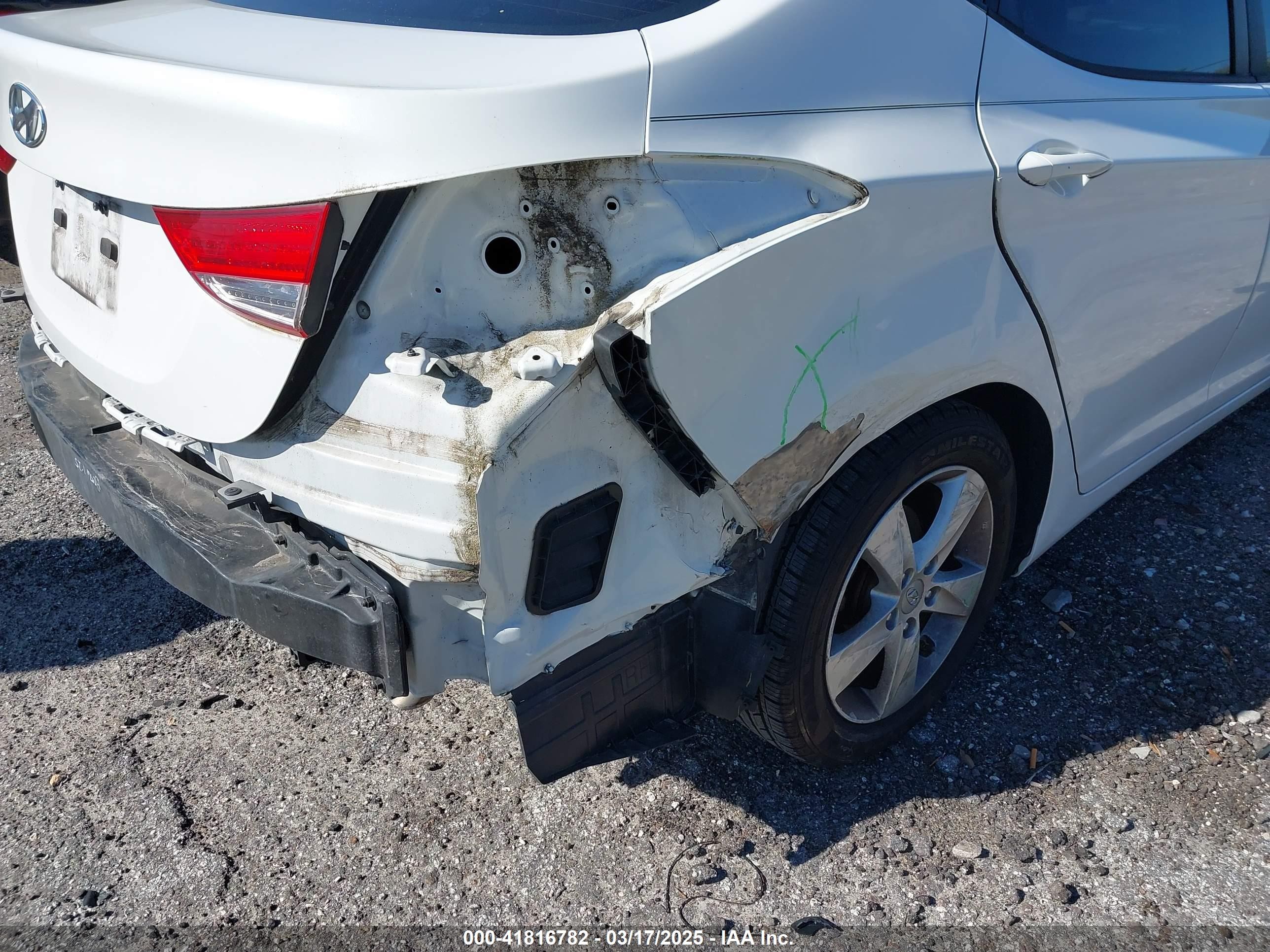 2013 Hyundai Elantra Gls White vin: 5NPDH4AE6DH285601