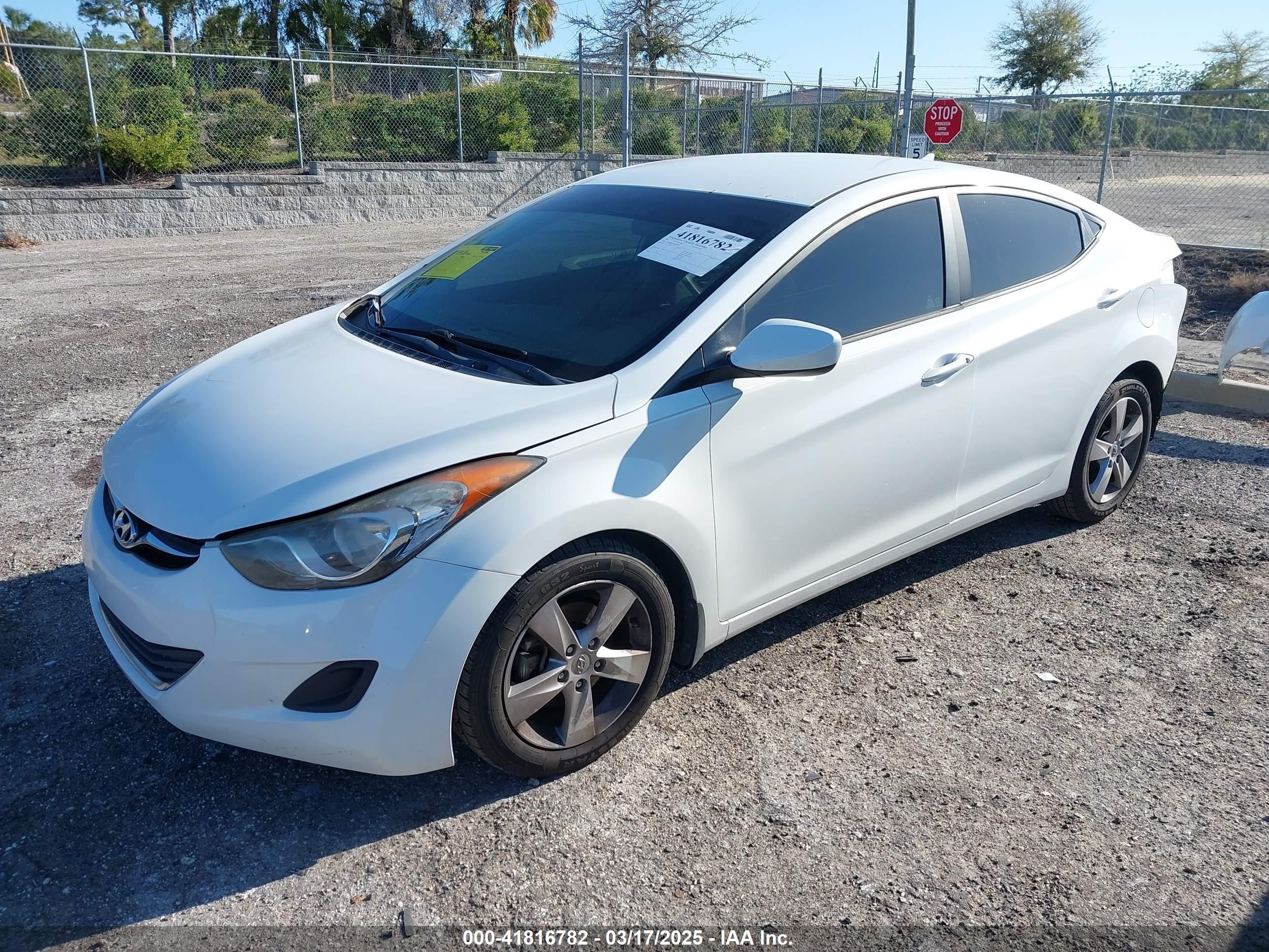 2013 Hyundai Elantra Gls White vin: 5NPDH4AE6DH285601