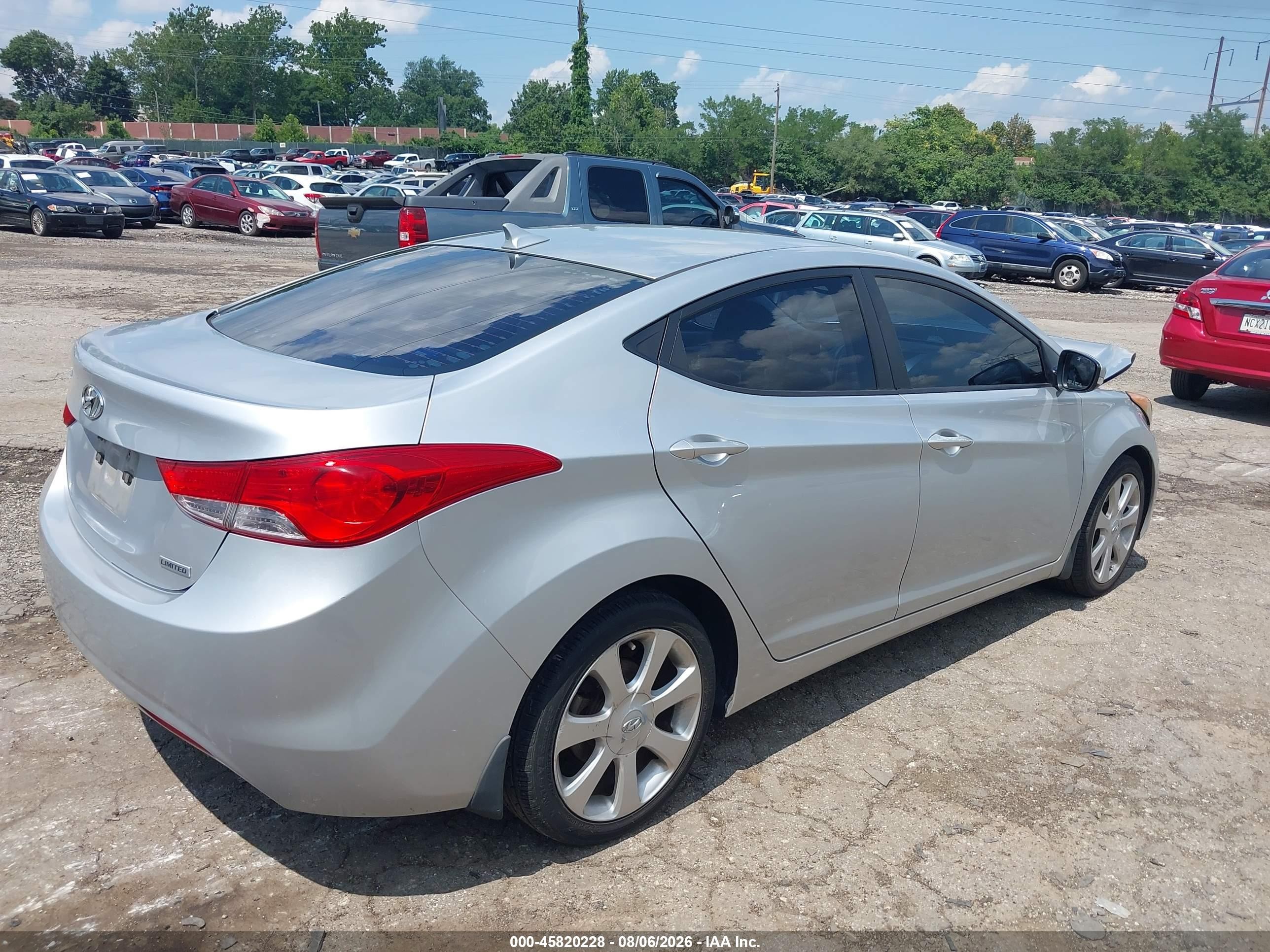 2013 Hyundai Elantra Limited Серебряный vin: 5NPDH4AE6DH289762