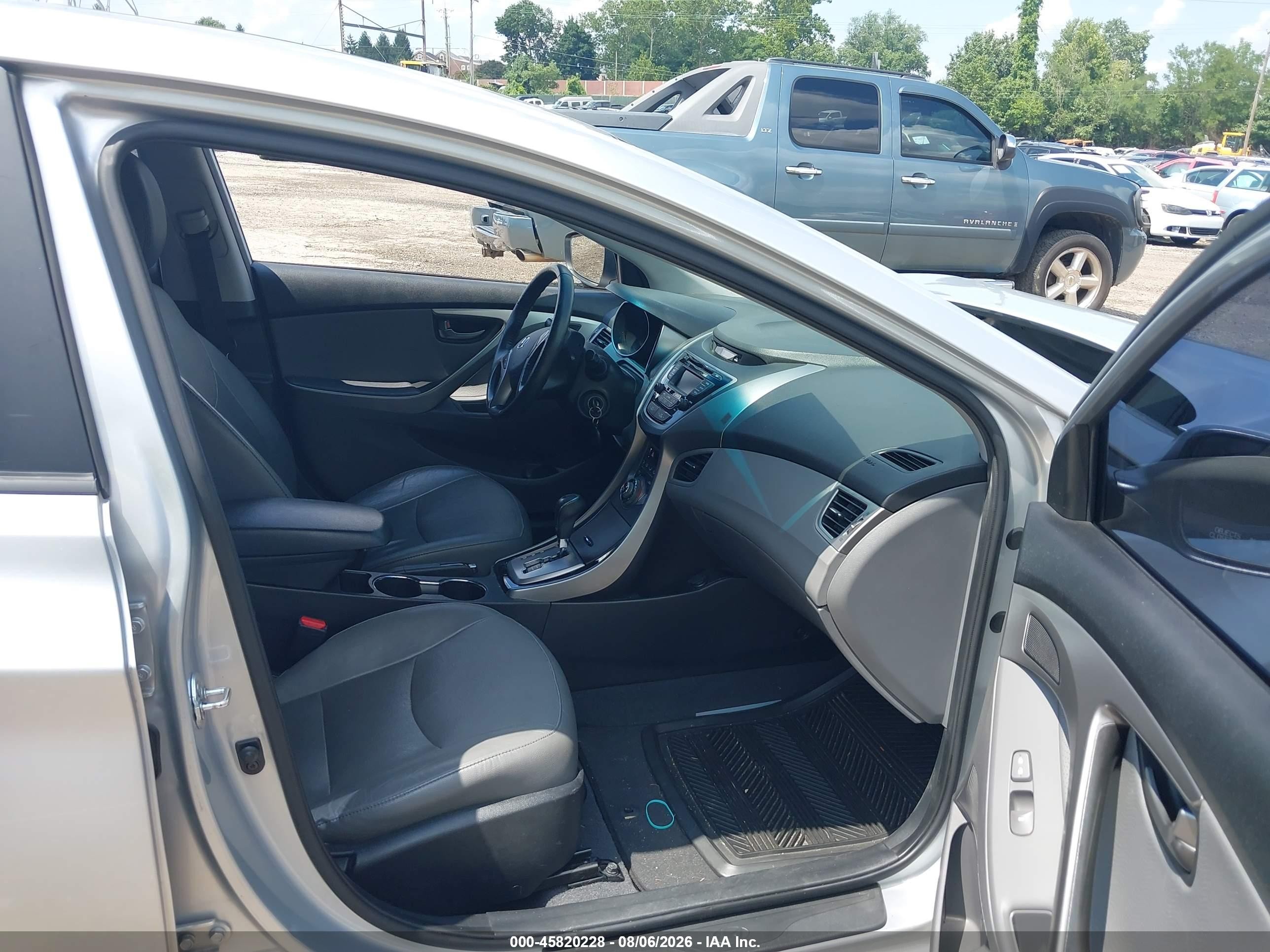 2013 Hyundai Elantra Limited Серебряный vin: 5NPDH4AE6DH289762