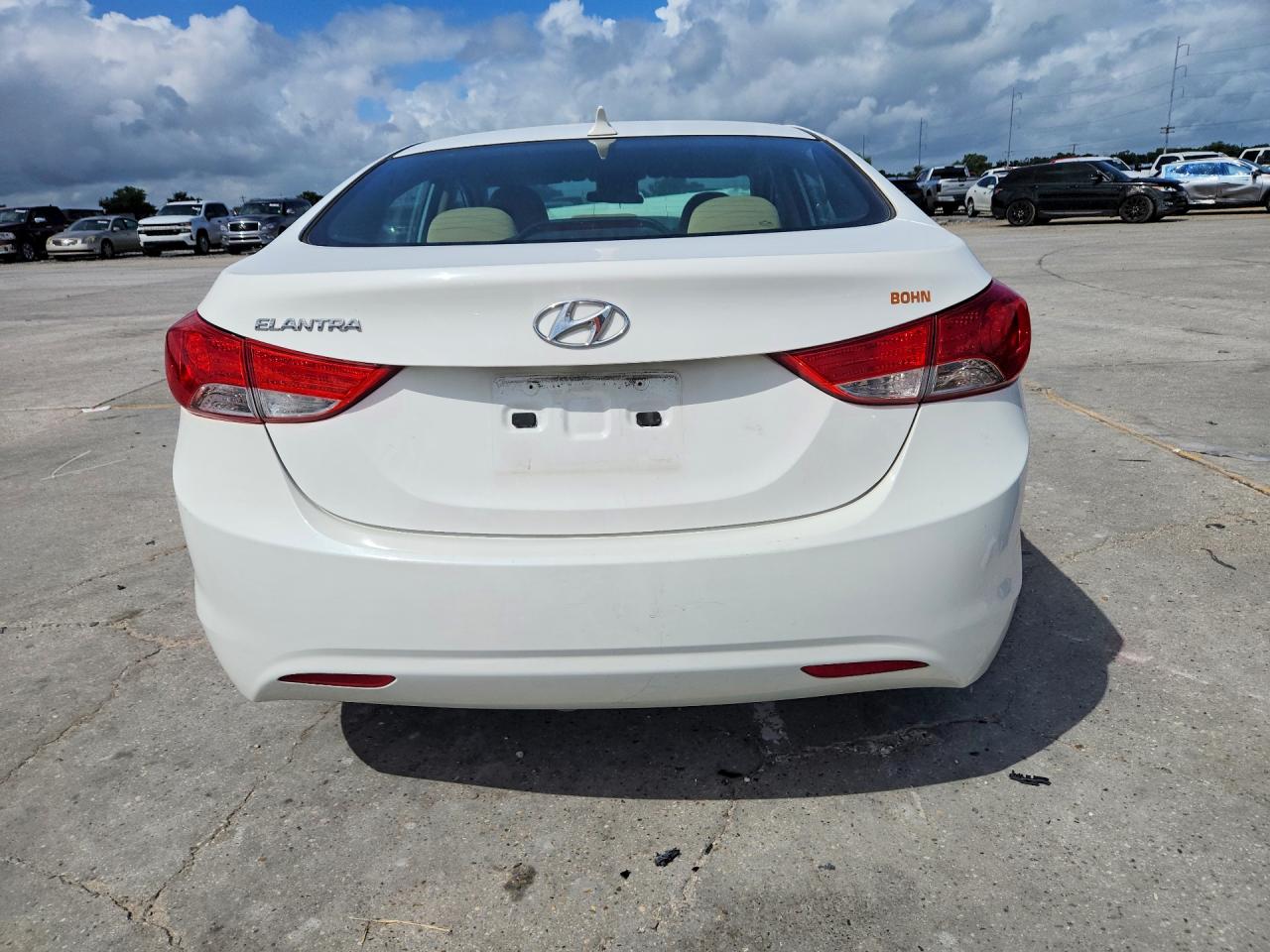 2013 Hyundai Elantra Gls White vin: 5NPDH4AE6DH306849