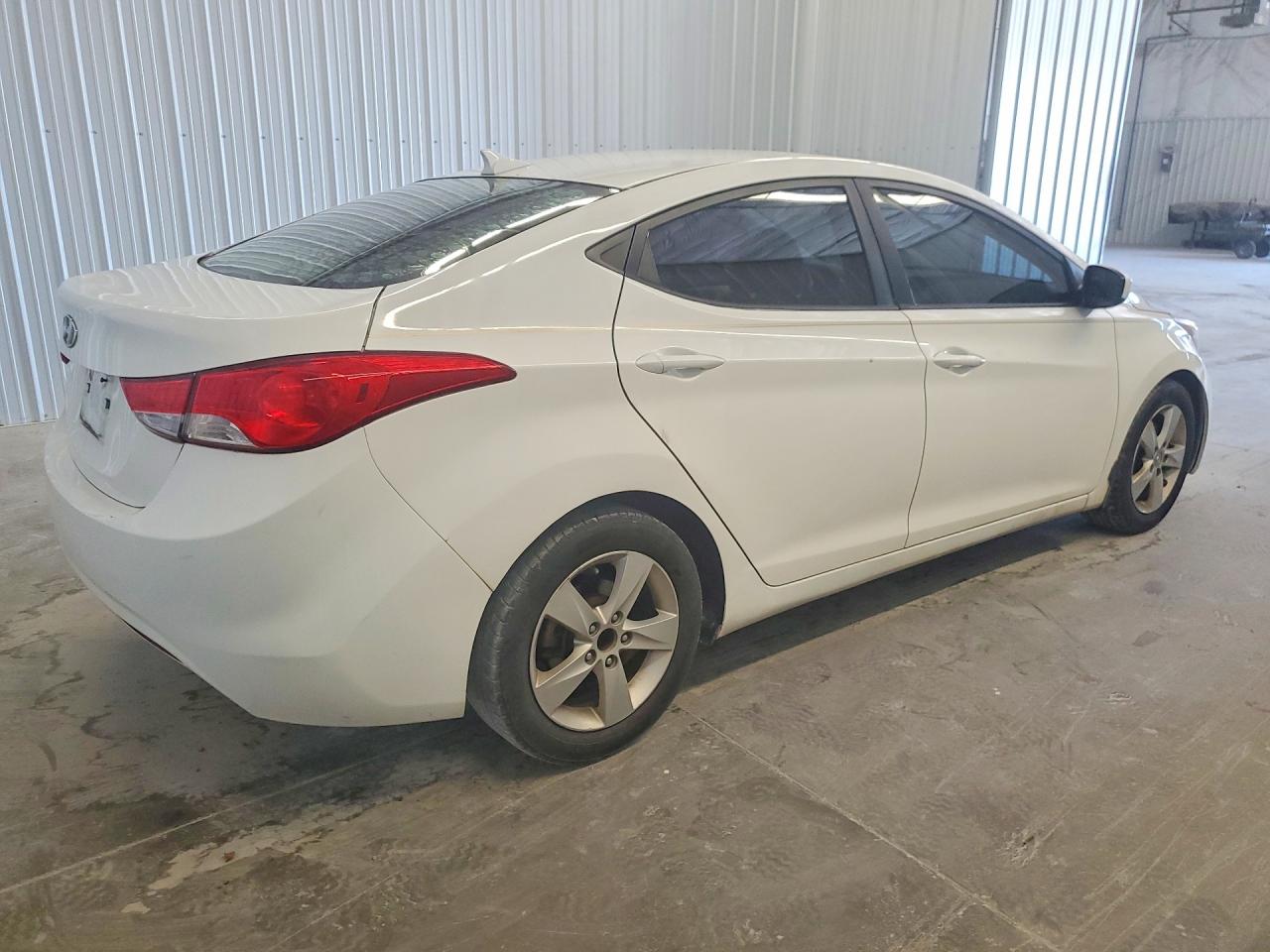 2013 Hyundai Elantra Gls White vin: 5NPDH4AE6DH340905