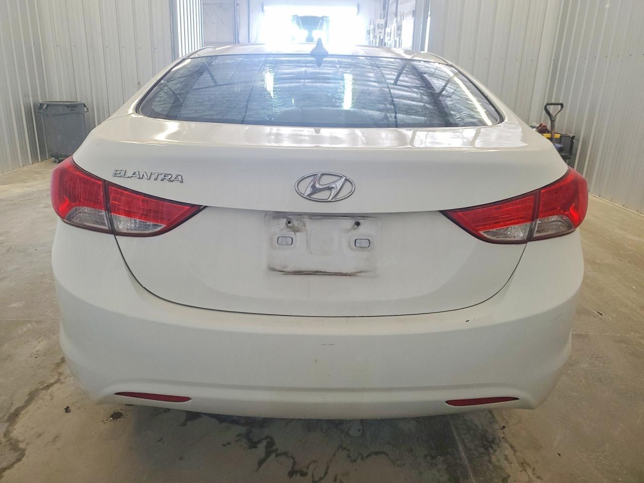 2013 Hyundai Elantra Gls White vin: 5NPDH4AE6DH340905