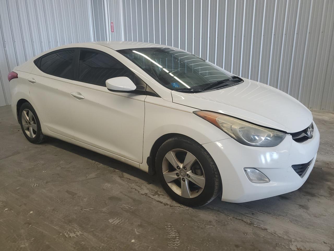 2013 Hyundai Elantra Gls White vin: 5NPDH4AE6DH340905 Damage: Right Rear Tire, Worn, Replacement Required
