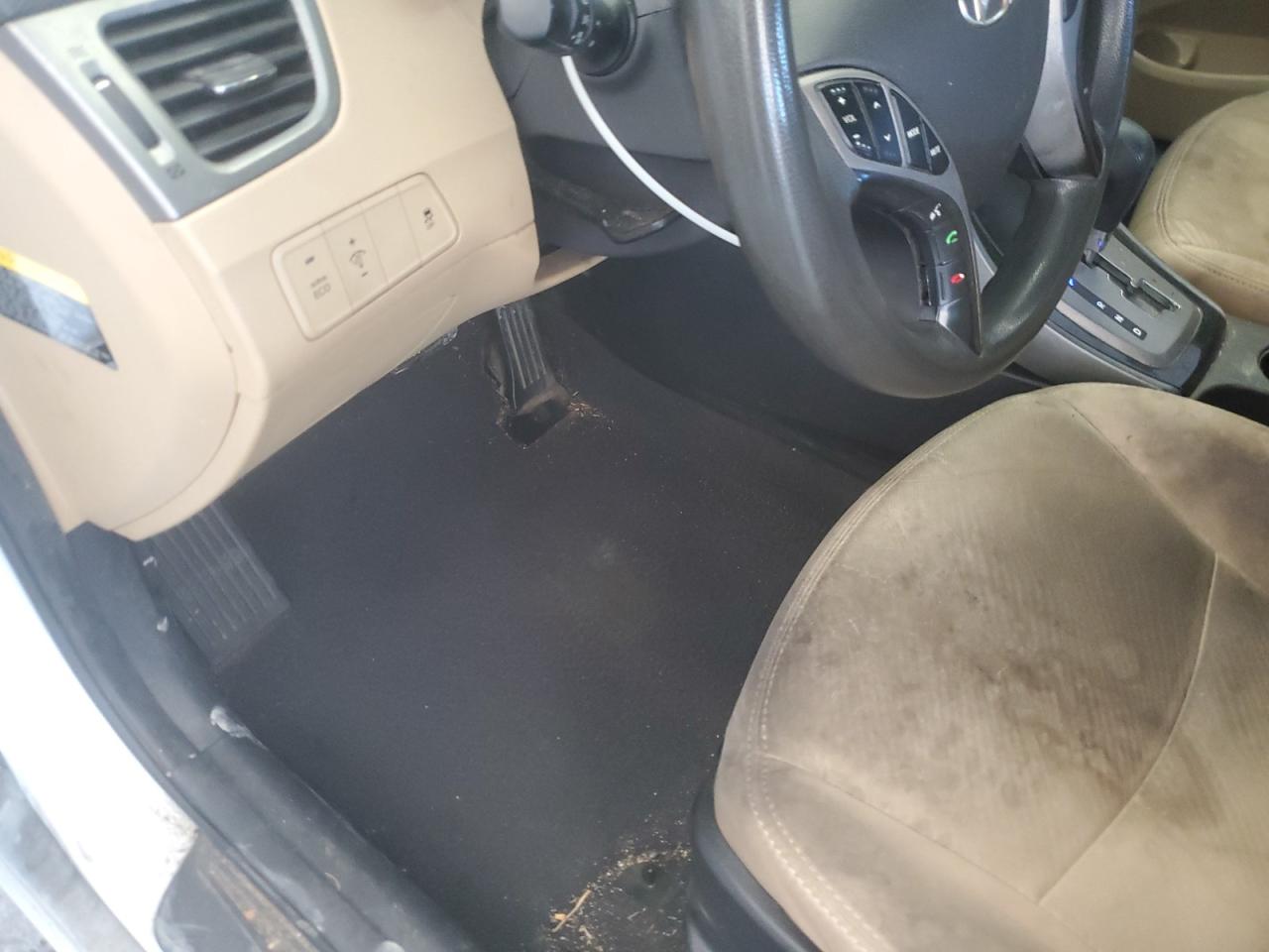2013 Hyundai Elantra Gls White vin: 5NPDH4AE6DH340905 Damage: Left Front Seat, Stained, Permanent