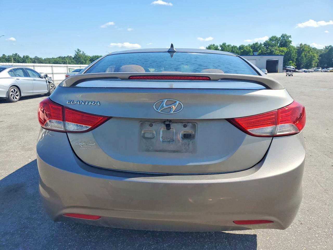 2013 Hyundai Elantra Gls Gold vin: 5NPDH4AE6DH344081