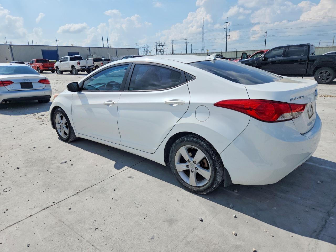 2013 Hyundai Elantra Gls White vin: 5NPDH4AE6DH344551