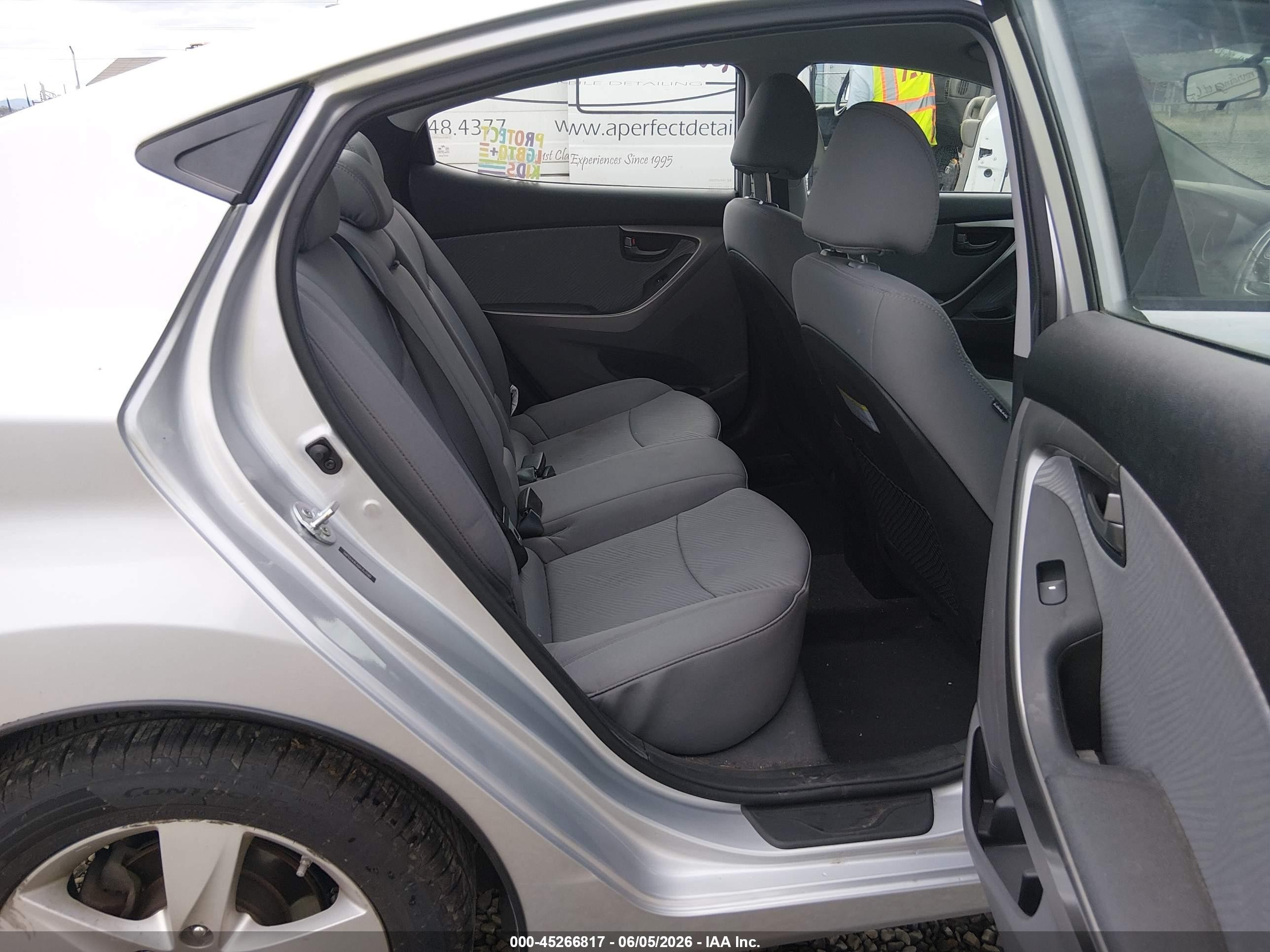 2013 Hyundai Elantra Gls Silver vin: 5NPDH4AE6DH353590