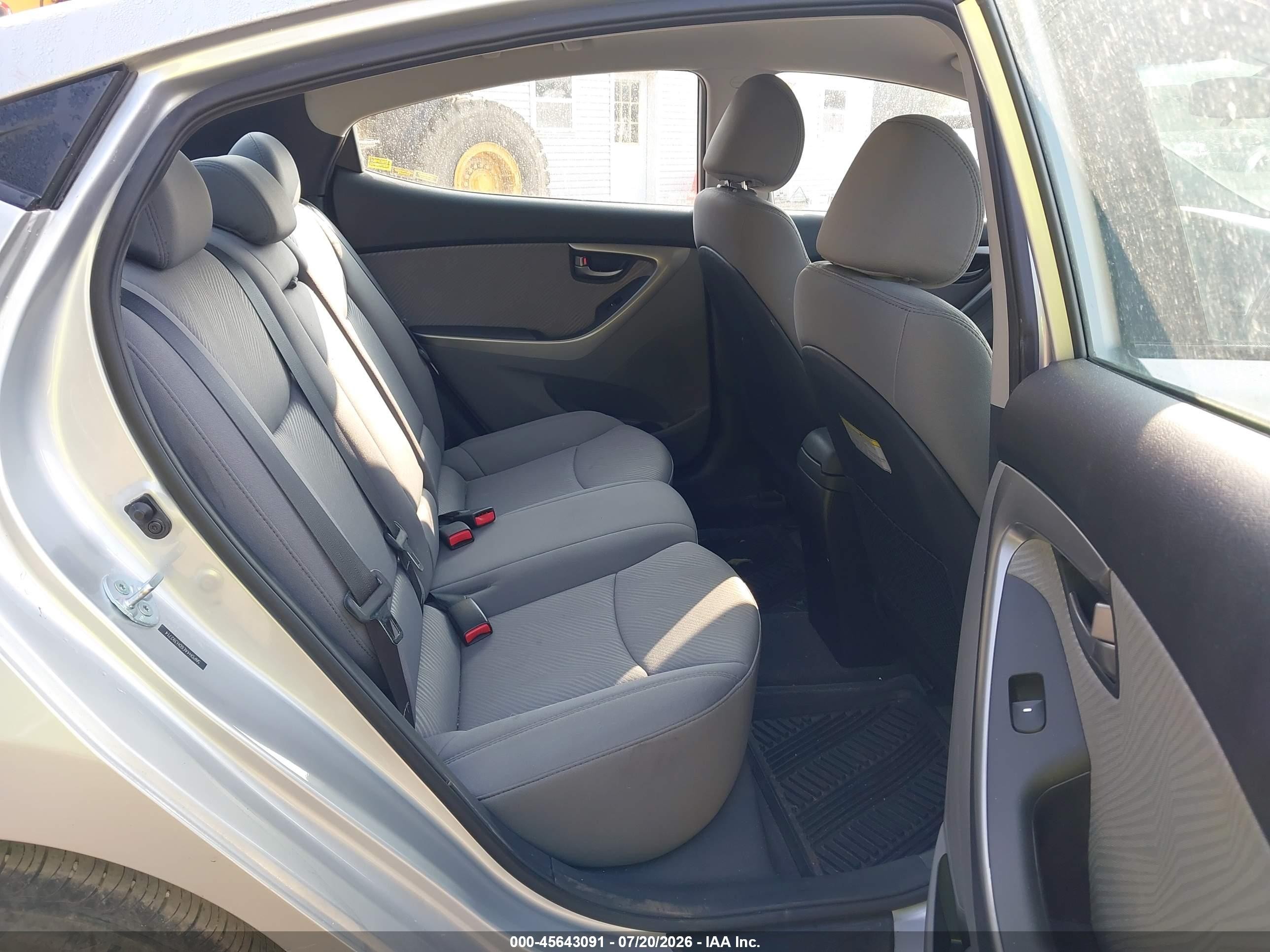 2013 Hyundai Elantra Gls Silver vin: 5NPDH4AE6DH392714
