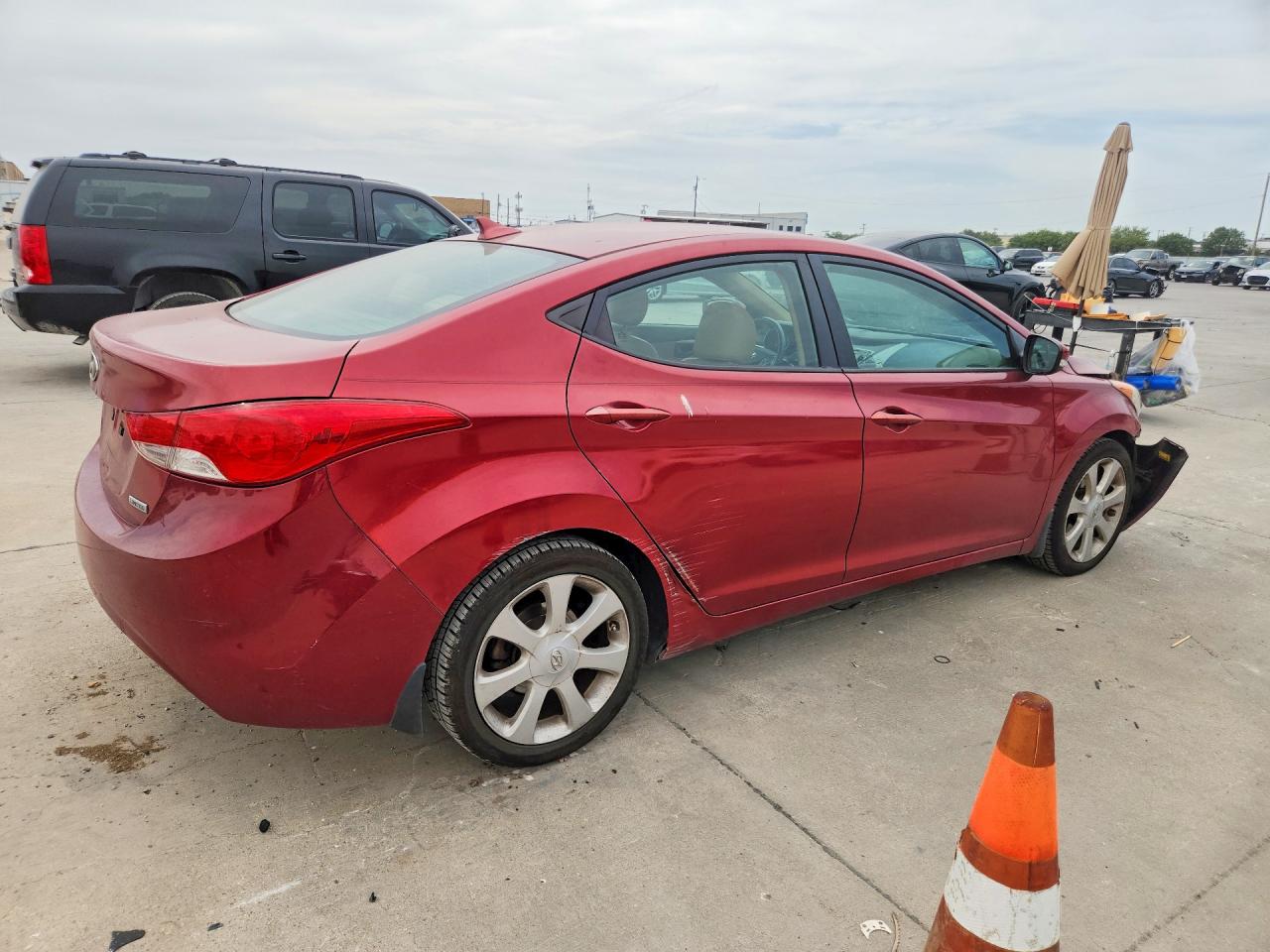 2013 Hyundai Elantra Limited Красный vin: 5NPDH4AE6DH417028