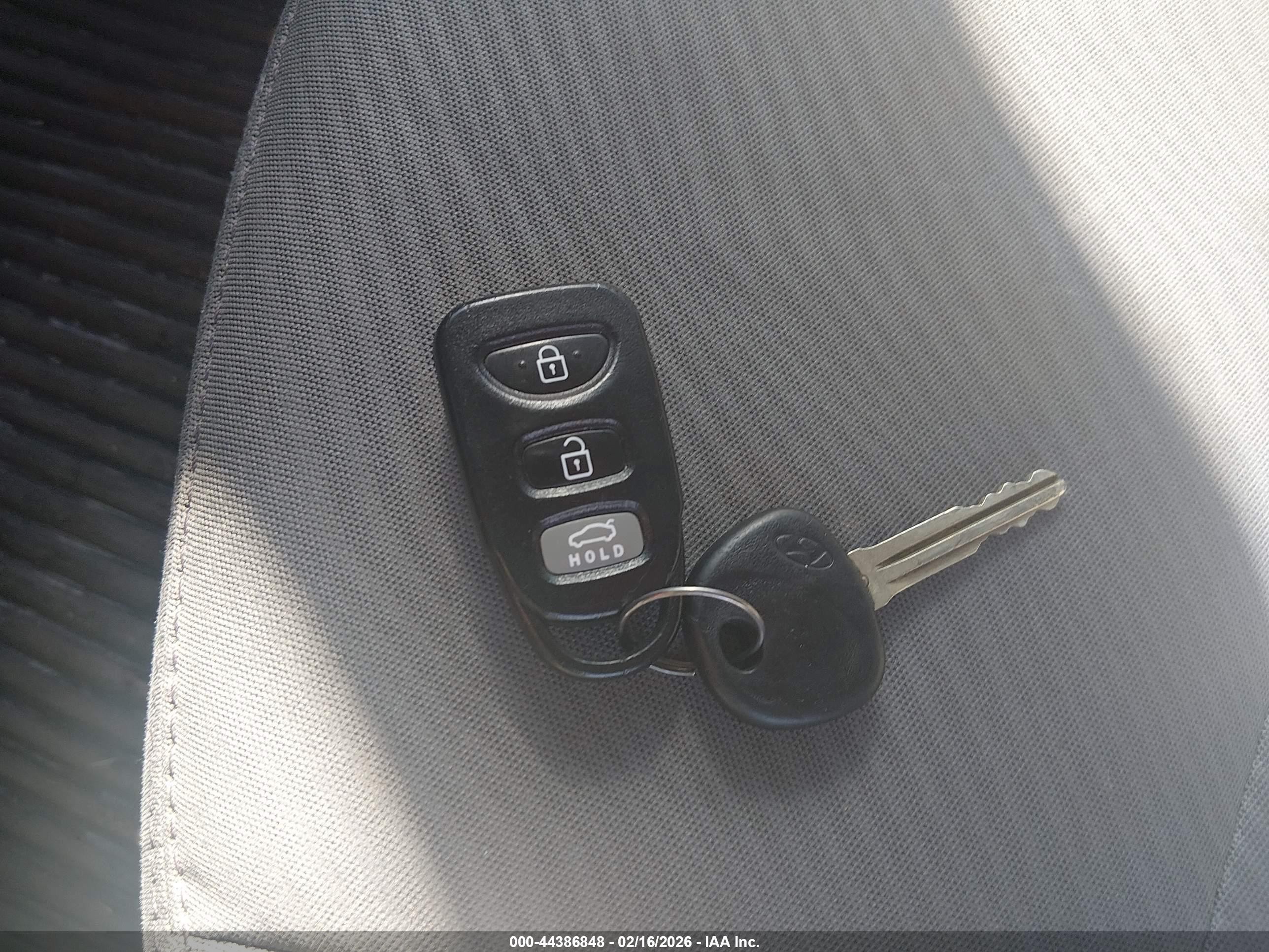 2013 Hyundai Elantra Gls Silver vin: 5NPDH4AE6DH420110