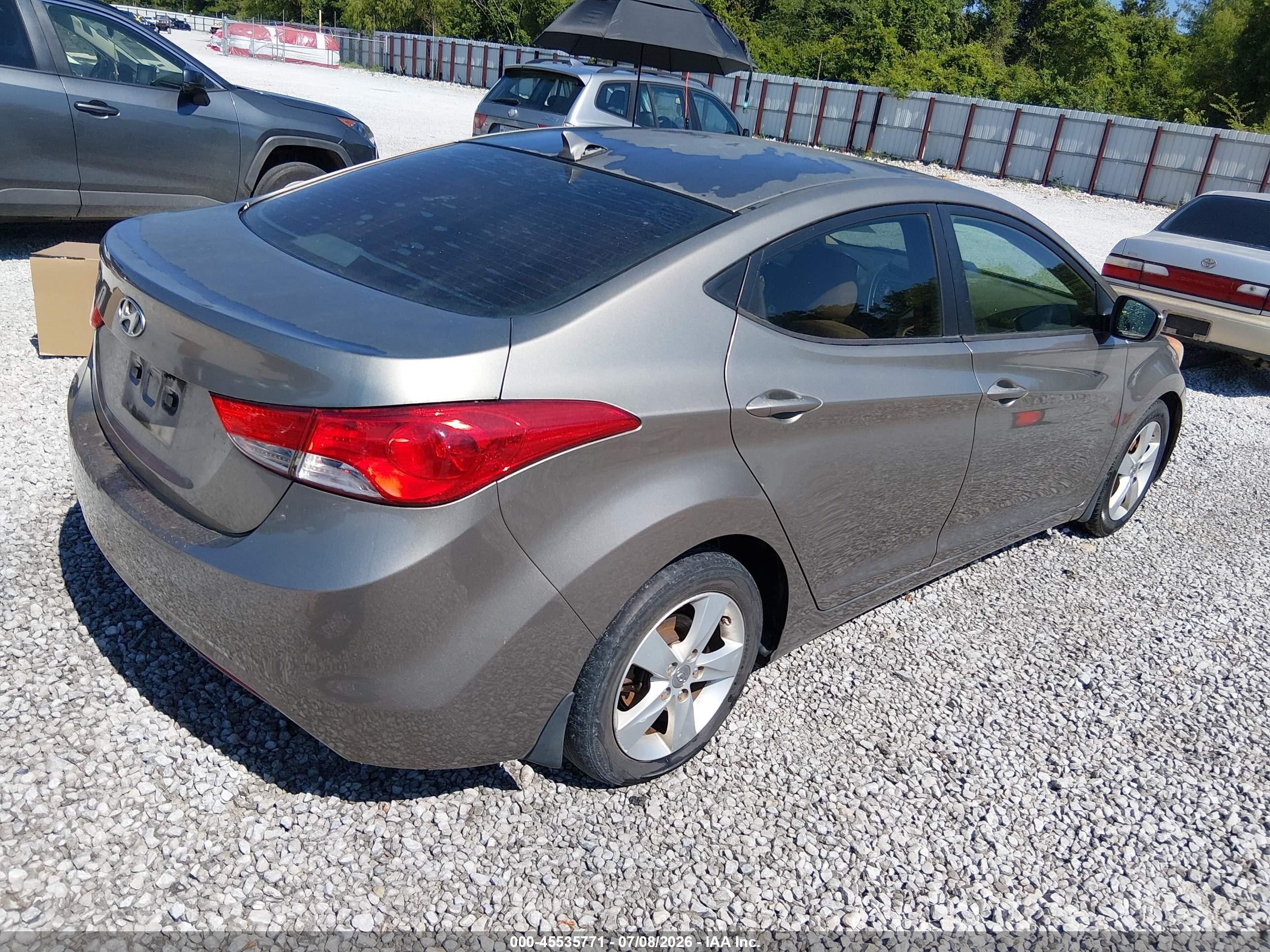 2013 Hyundai Elantra Gls Gold vin: 5NPDH4AE6DH433603