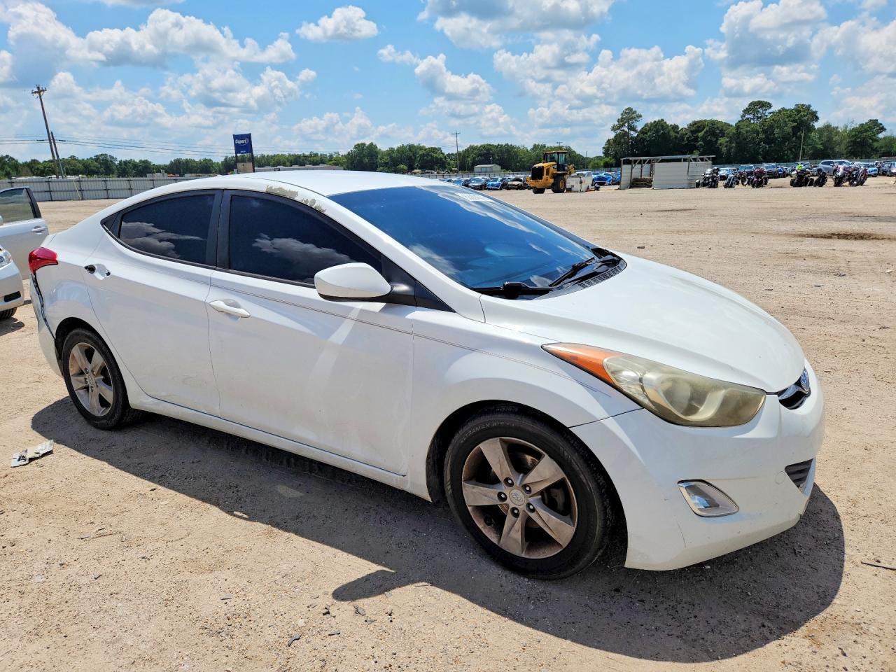 2013 Hyundai Elantra Gls White vin: 5NPDH4AE6DH438302