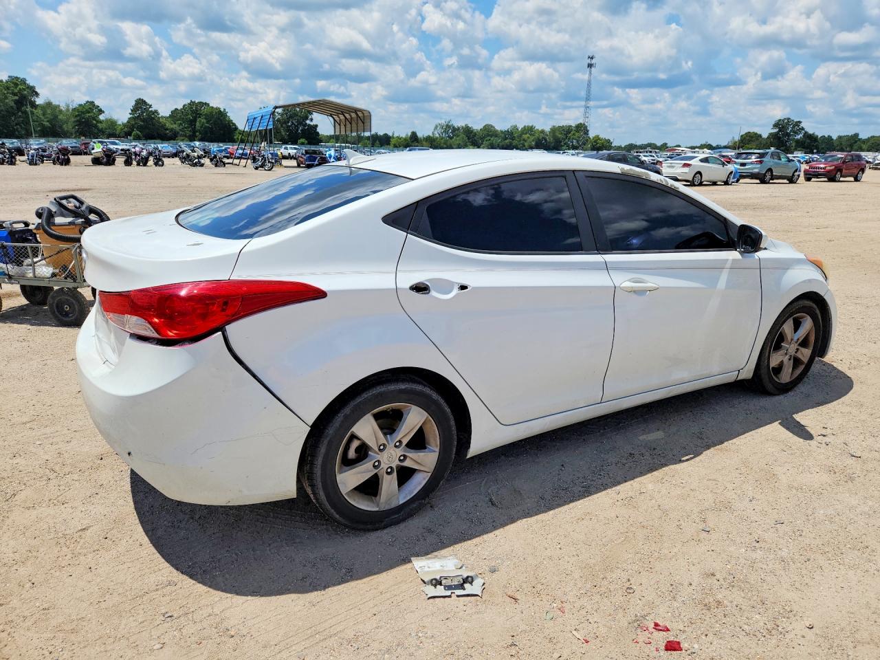 2013 Hyundai Elantra Gls White vin: 5NPDH4AE6DH438302
