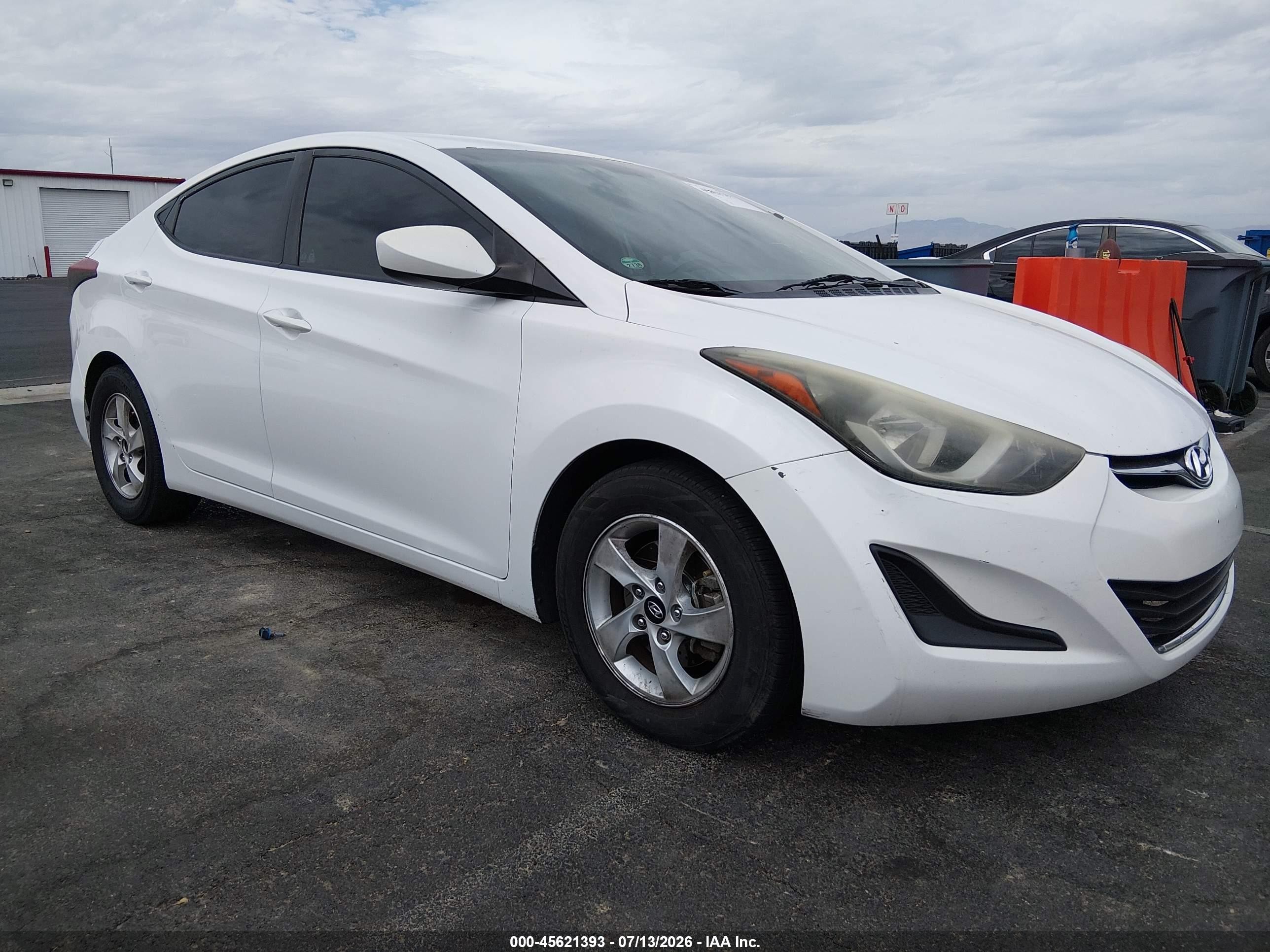2014 Hyundai Elantra Se White vin: 5NPDH4AE6EH463976