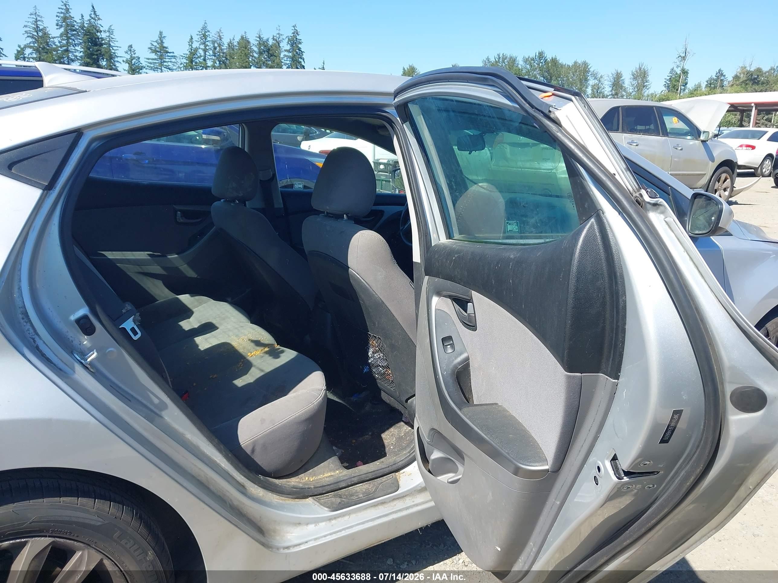 2014 Hyundai Elantra Se Silver vin: 5NPDH4AE6EH466019