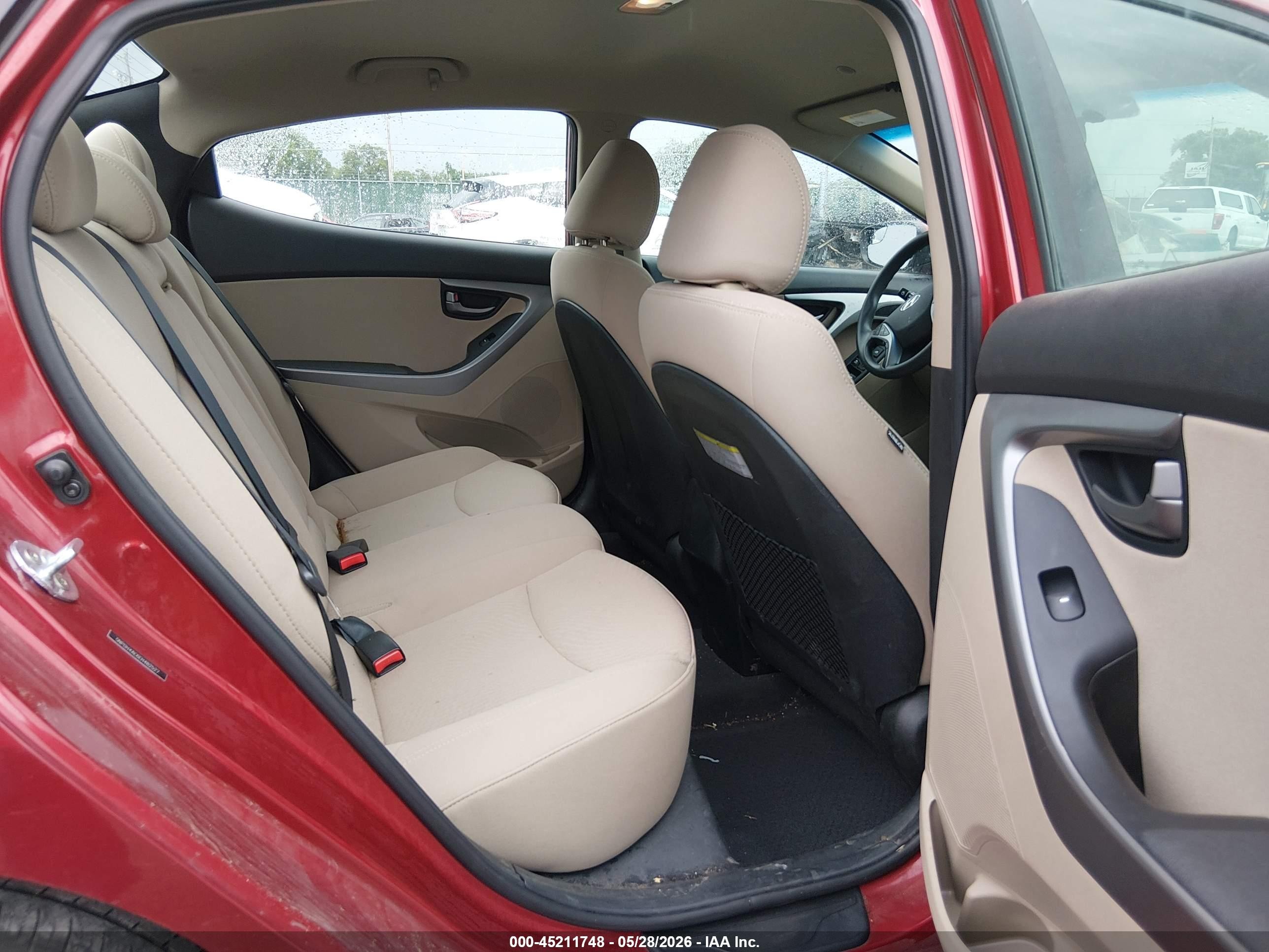 2014 Hyundai Elantra Se Red vin: 5NPDH4AE6EH482527