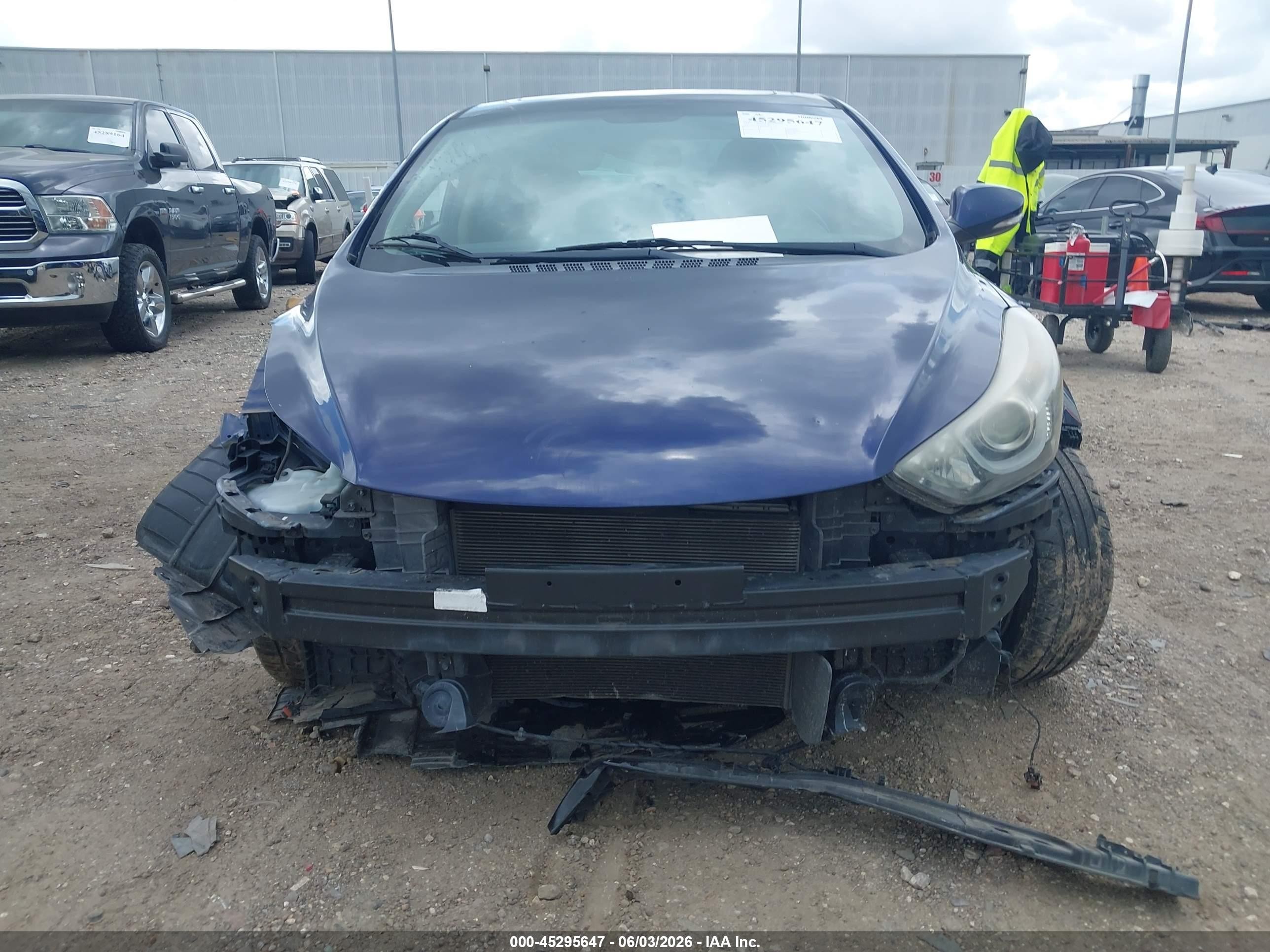 2014 Hyundai Elantra Limited Blue vin: 5NPDH4AE6EH483404