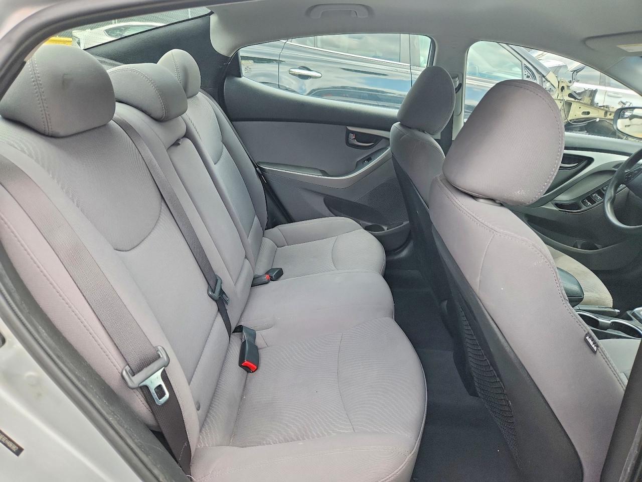 2014 Hyundai Elantra Se Silver vin: 5NPDH4AE6EH486982