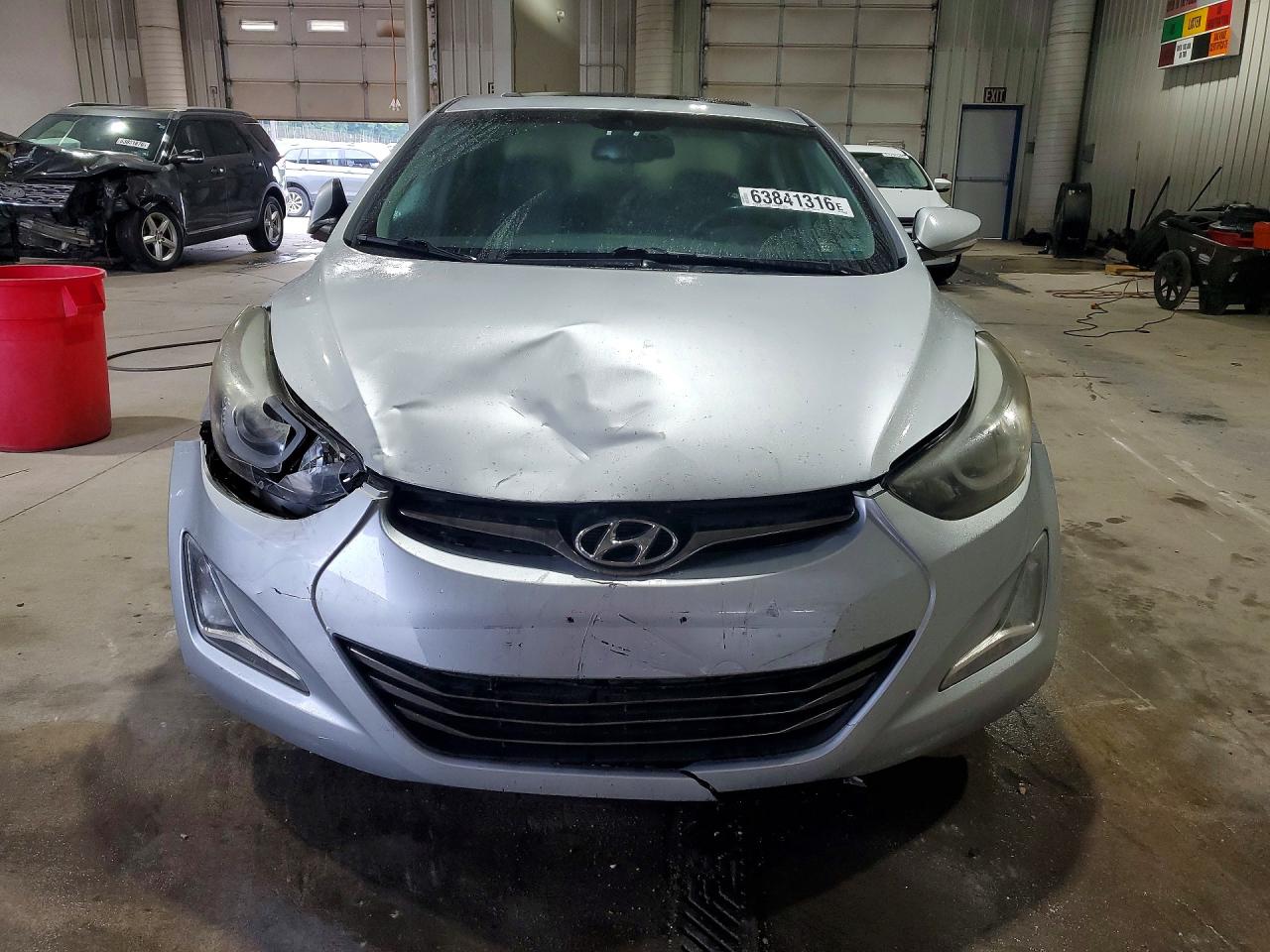 2014 Hyundai Elantra Limited Белый vin: 5NPDH4AE6EH488795