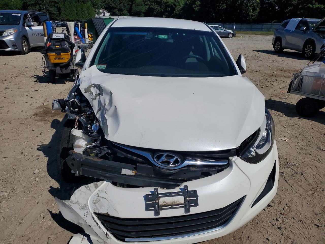 2014 Hyundai Elantra Se White vin: 5NPDH4AE6EH507393